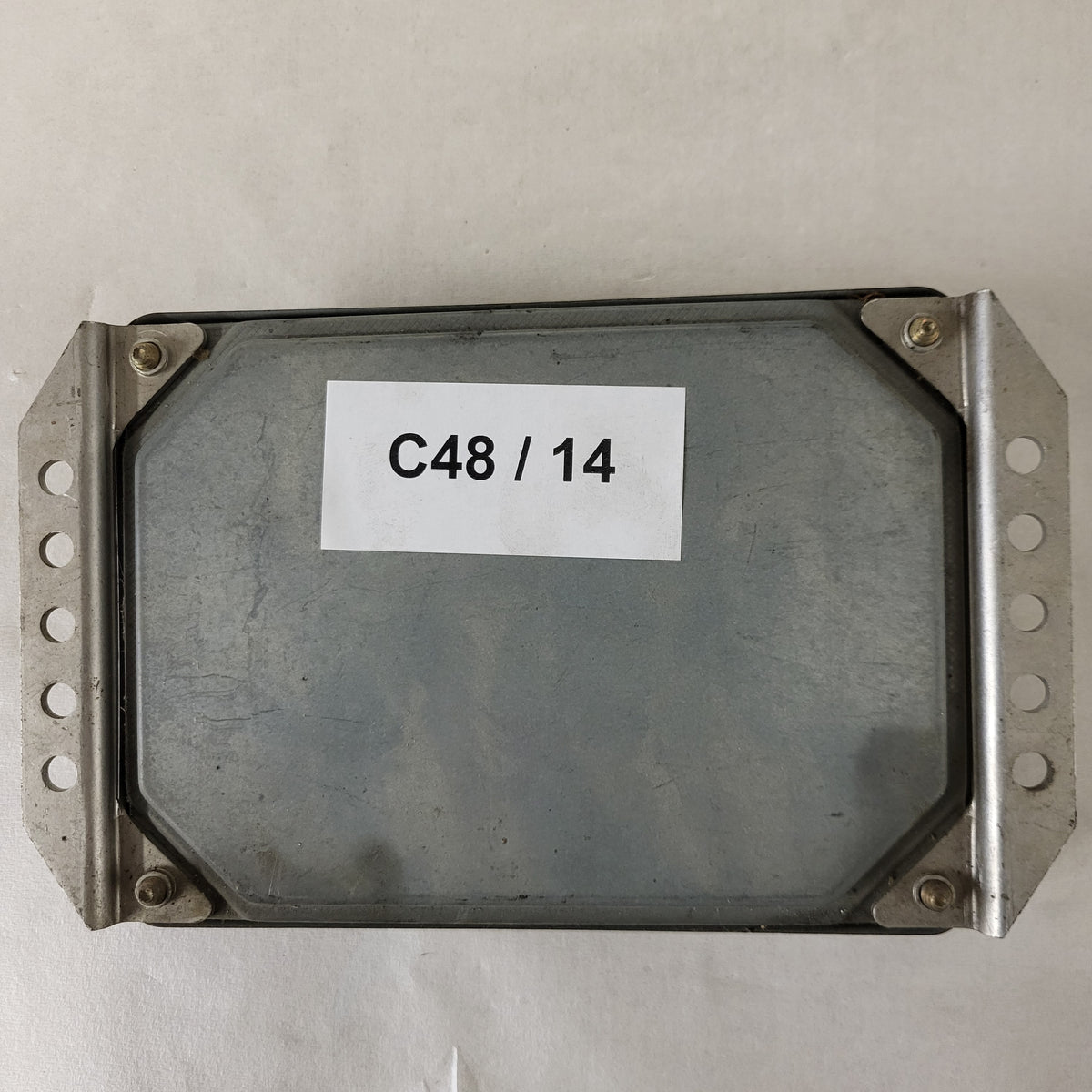 LANCIA Y10 ECU / 0261203498 / 00077971390 / BOSCH - C48-14 - 3