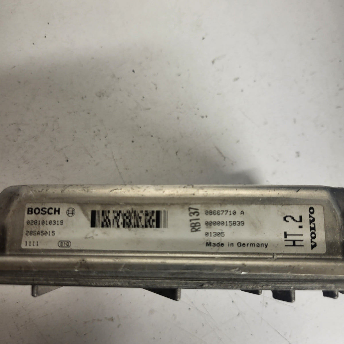 VOVLO V70 ECU / 0281010319 / 28SA5015 / HT.2 / BOSCH - C49-06 - 3