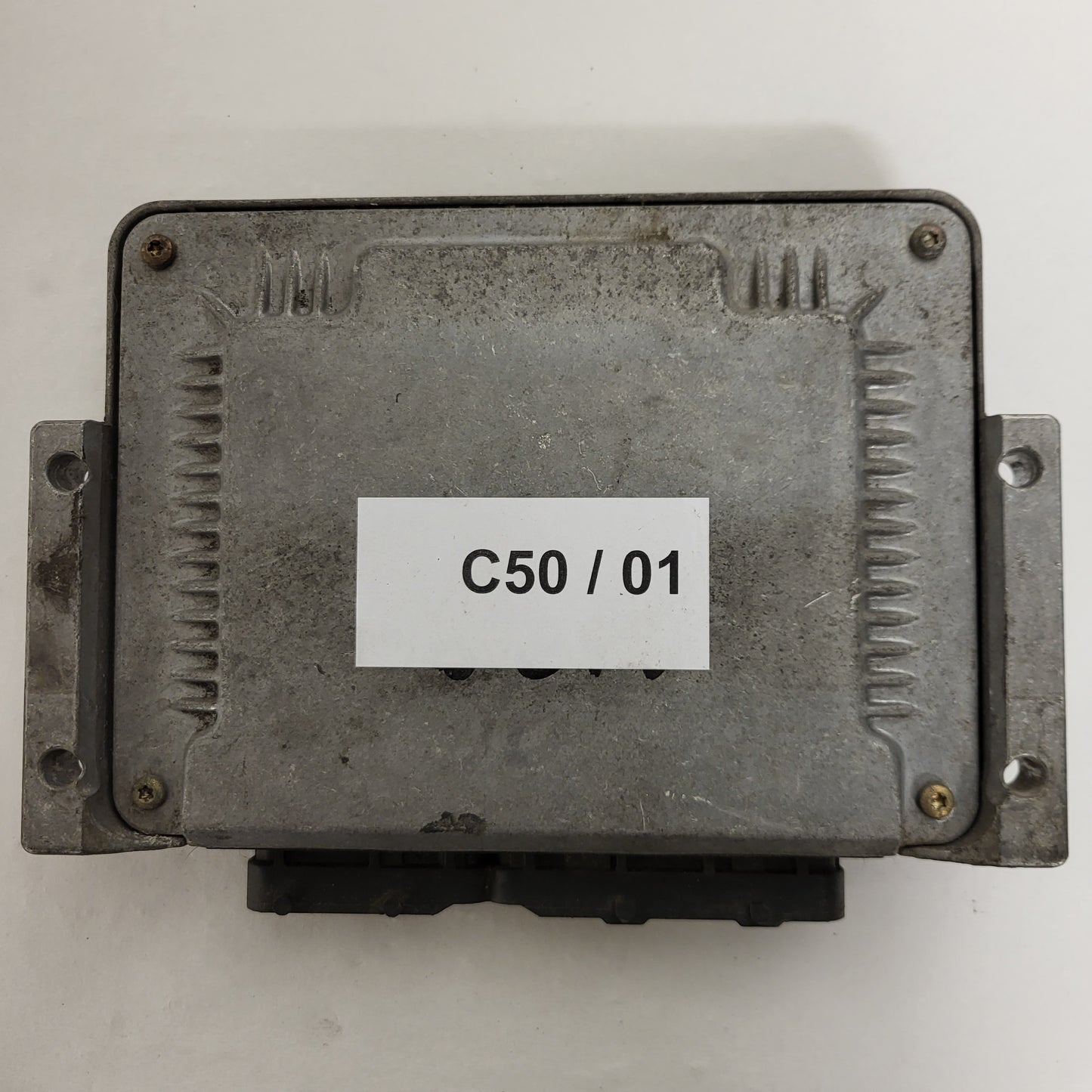 Fiat DOBLO 1.9 ECU / 0281010344 / 73501235 / BOSCH