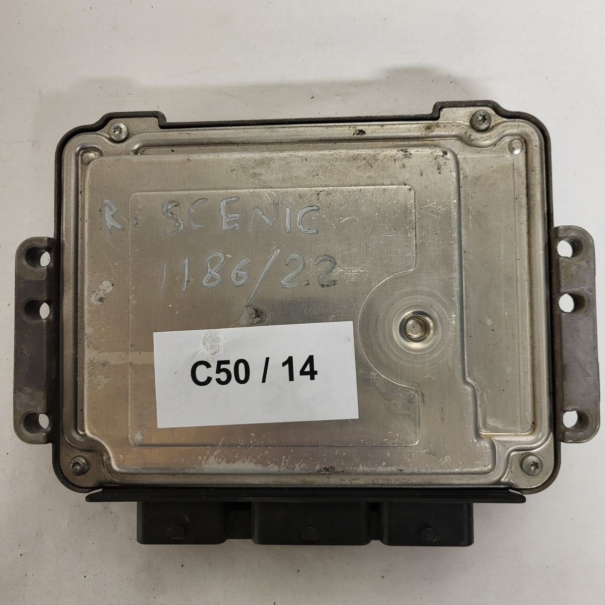 Renault ECU / 0281011549 / 8200310863 / 8200370779 / BOSCH - C50-14 - 3