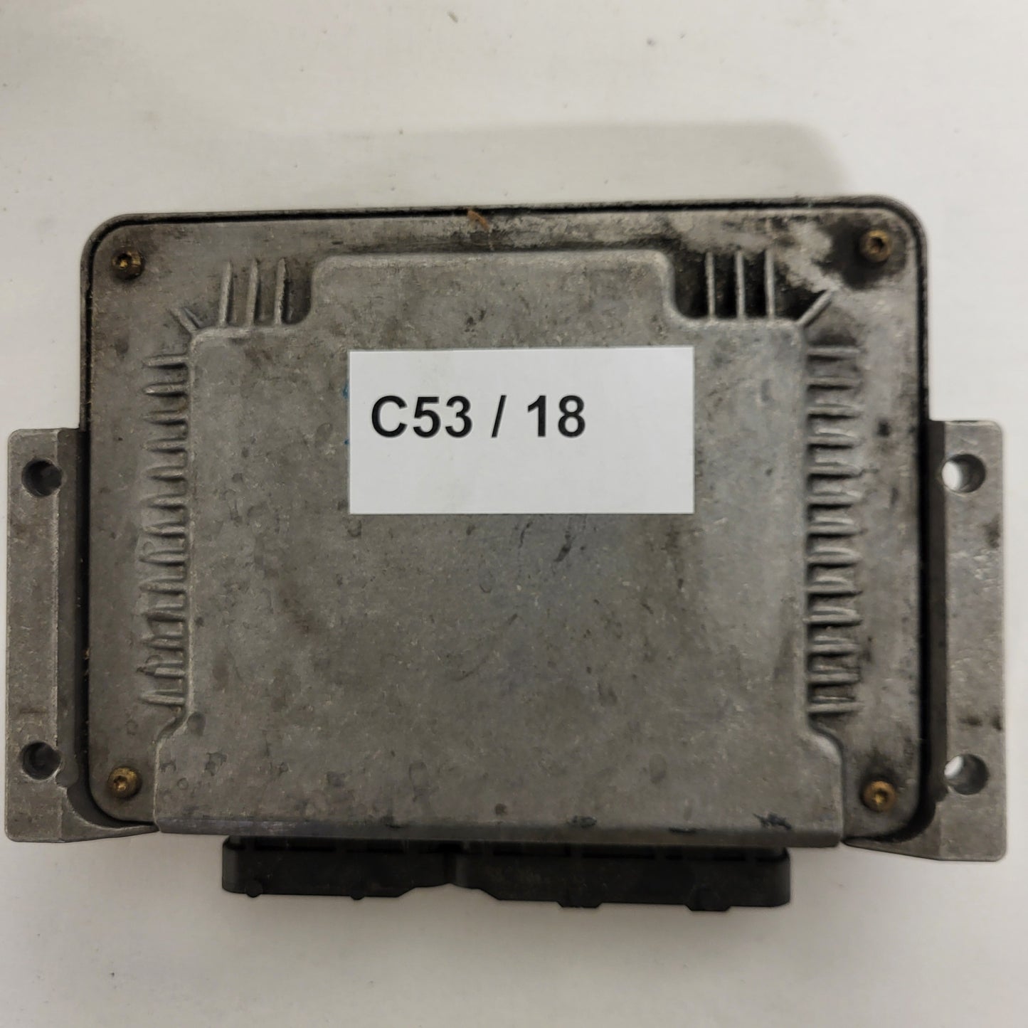 Fiat Stilo 1.9 JTD ECU / 0281011398 / 55187571 / 19242AED / 1039D02357 / BOSCH