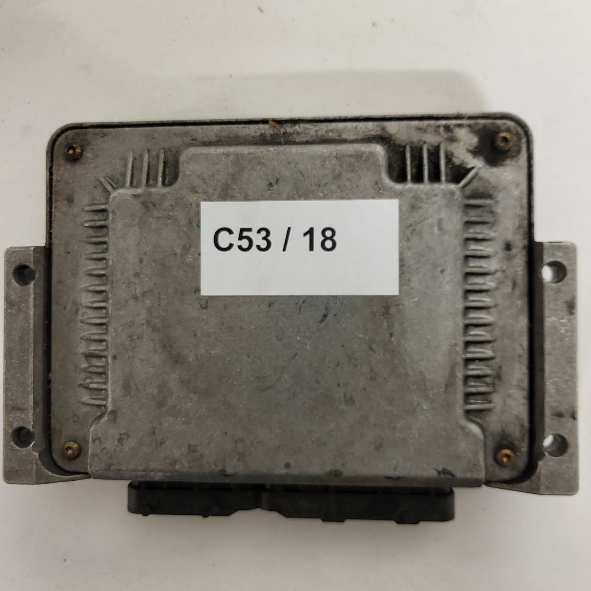 Fiat Stilo 1.9 JTD ECU / 0281011398 / 55187571 / 19242AED / 1039D02357 / BOSCH - C53-18 - 3