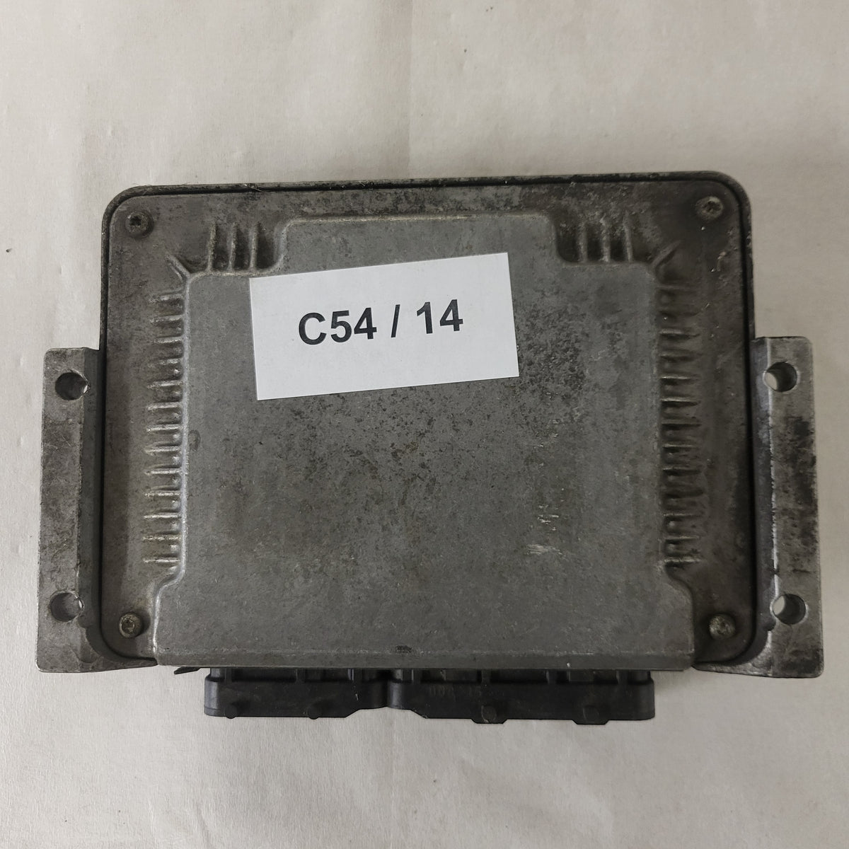 FIAT STILO 1.9 JTD ECU / 0281011553 / 55191209 / 19247DAA / BOSCH - C54-14 - 3