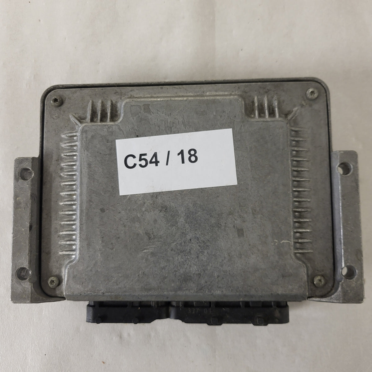 FIAT STILO 1.9 JTD ECU / 0281011553 / 55191209 / 19247DAA / BOSCH - C54-18 - 3