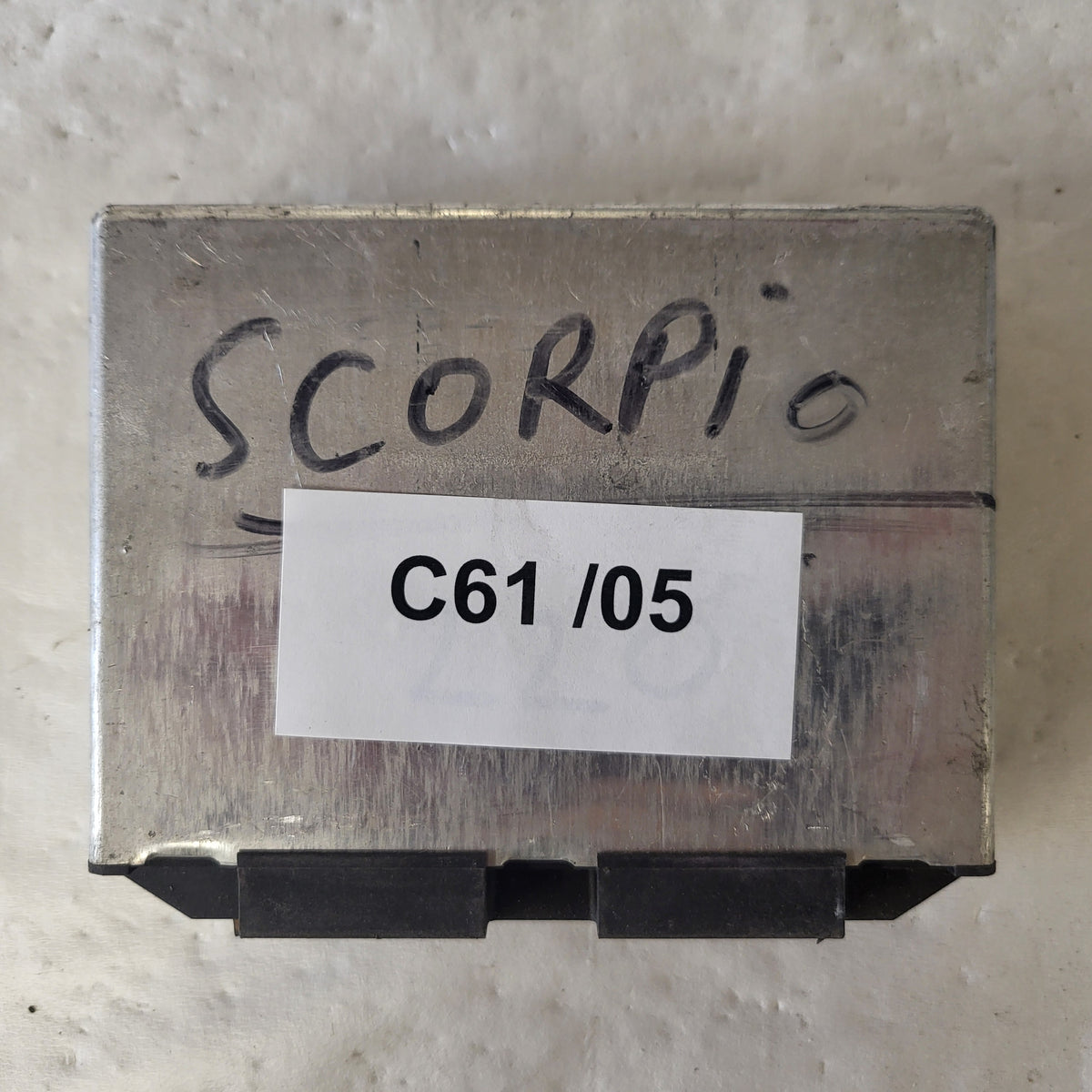 FORD SIERRA 1.8 ECU / 87BG10C909AA / 87BG-10C909-AA - C61-05 - 3