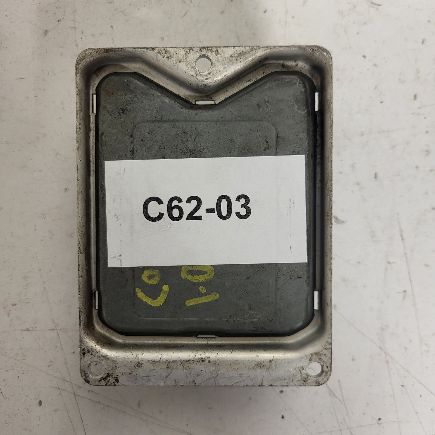 Opel Corsa 1.0 ECU / 0261204058 / 90532609 / RY / BOSCH