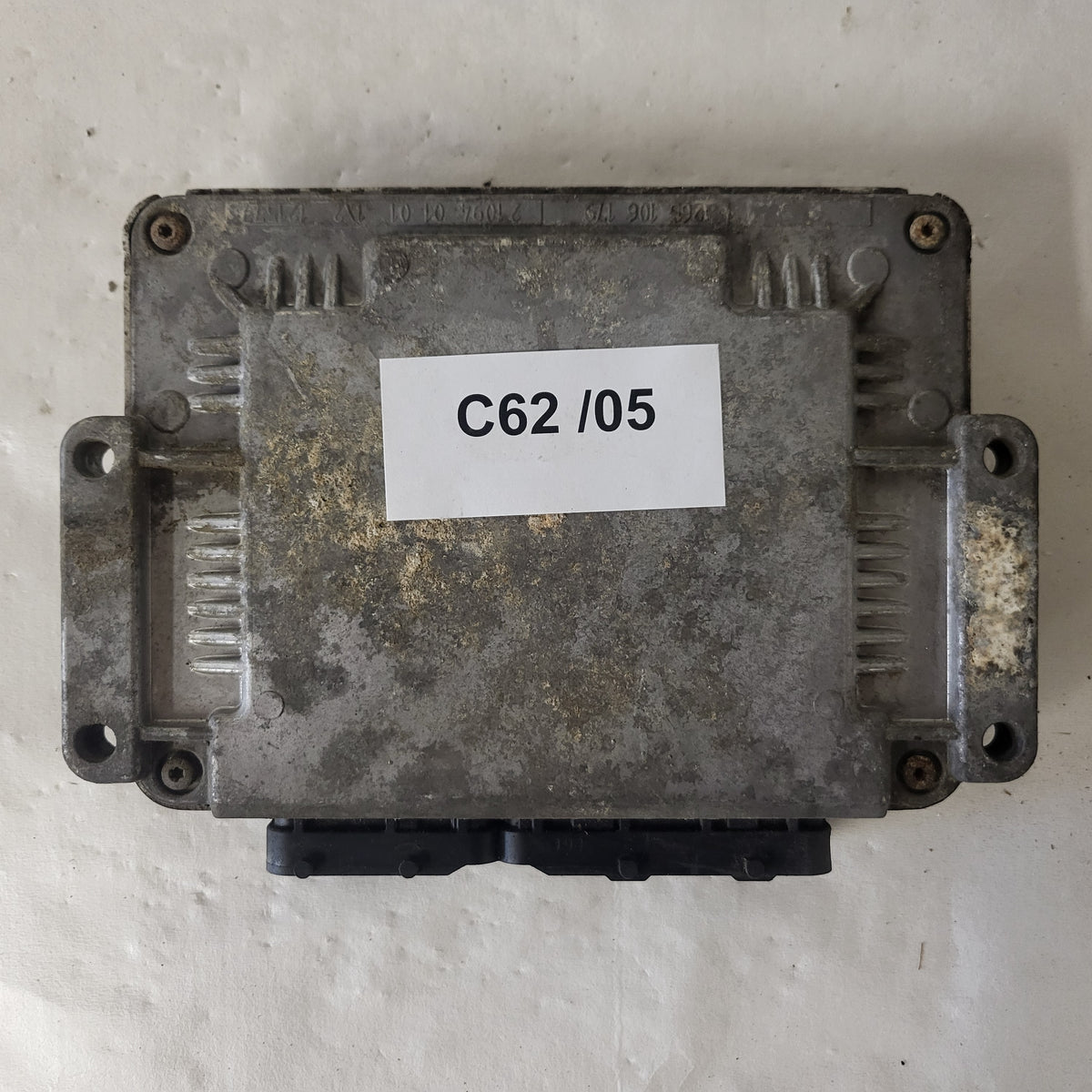 RENAULT MEGANE SCENIC ECU / 0281010442 / HOM 8200049306 / 8200141954 / BOSCH - C62-05 - 3