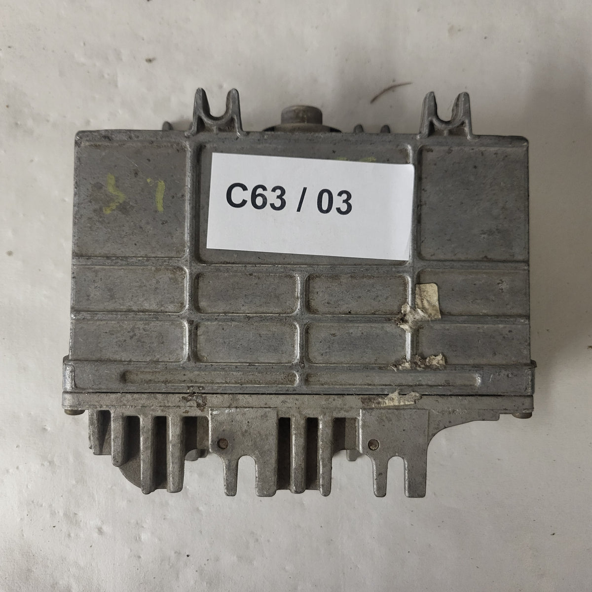 VOLKSWAGEN POLO 6N ECU / 0261204593 / 6K0906027E / BOSCH - C63-03 - 3