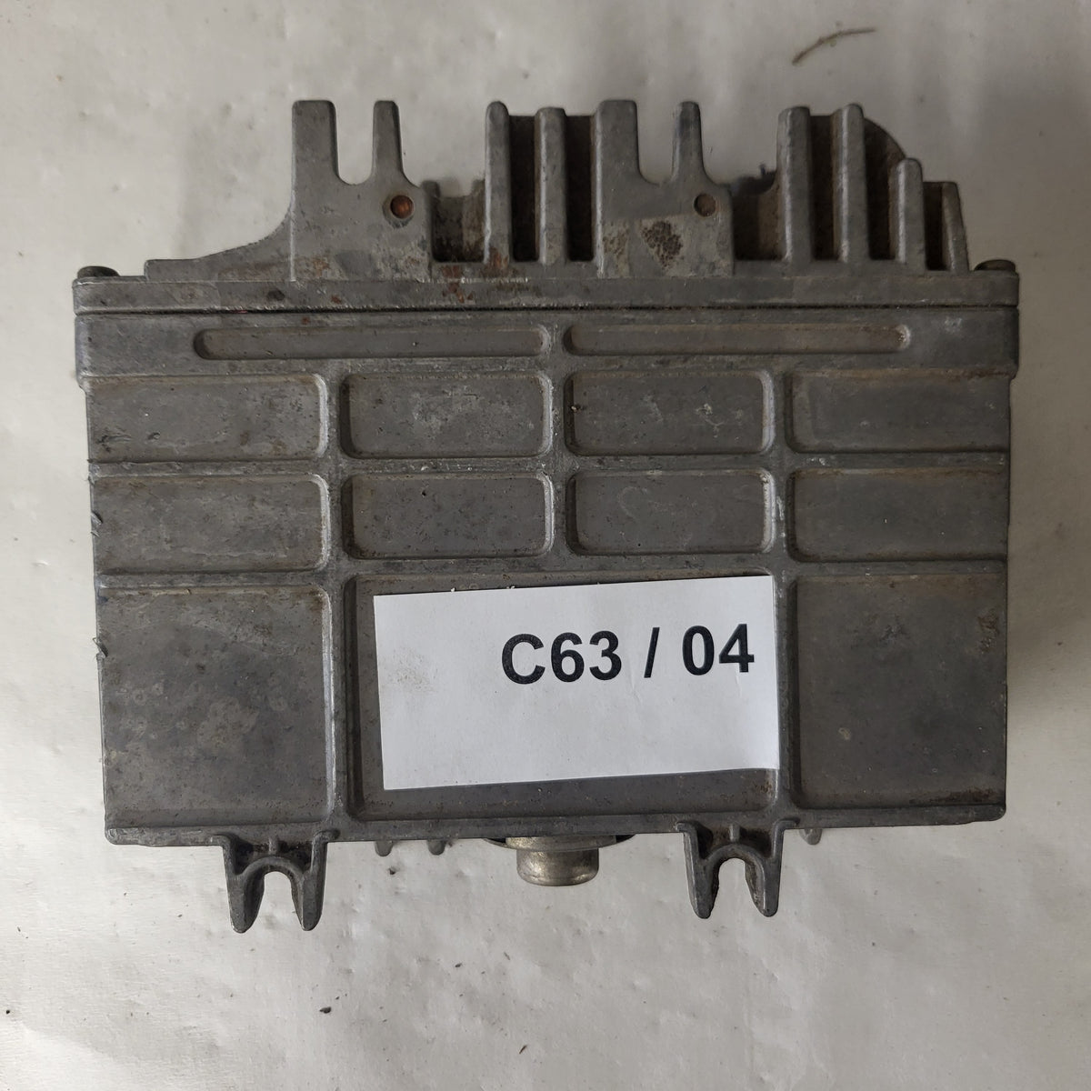 VOLKSWAGEN POLO 6N ECU / 0261204593 / 6K0906027E / BOSCH - C63-04 - 3