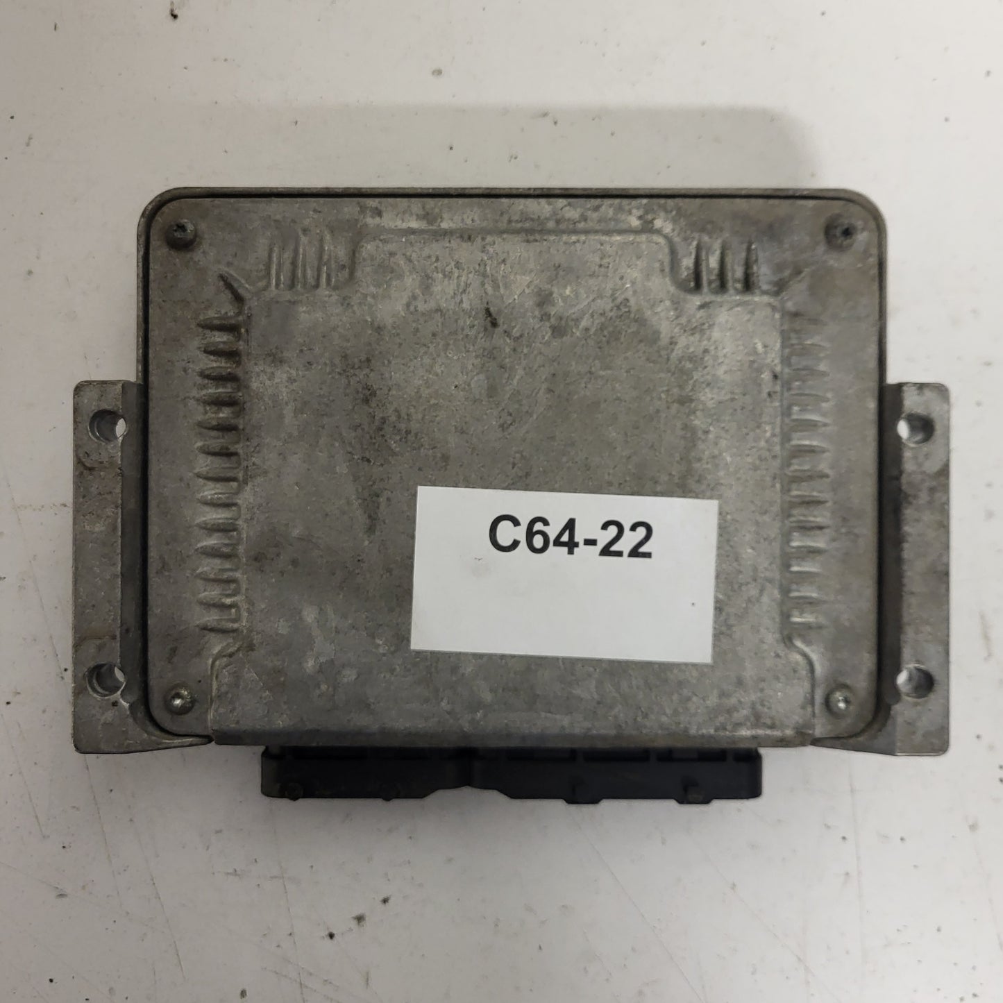 Fiat STILO ECU / 0281011553 / 55198058 / 19247EAA / BOSCH