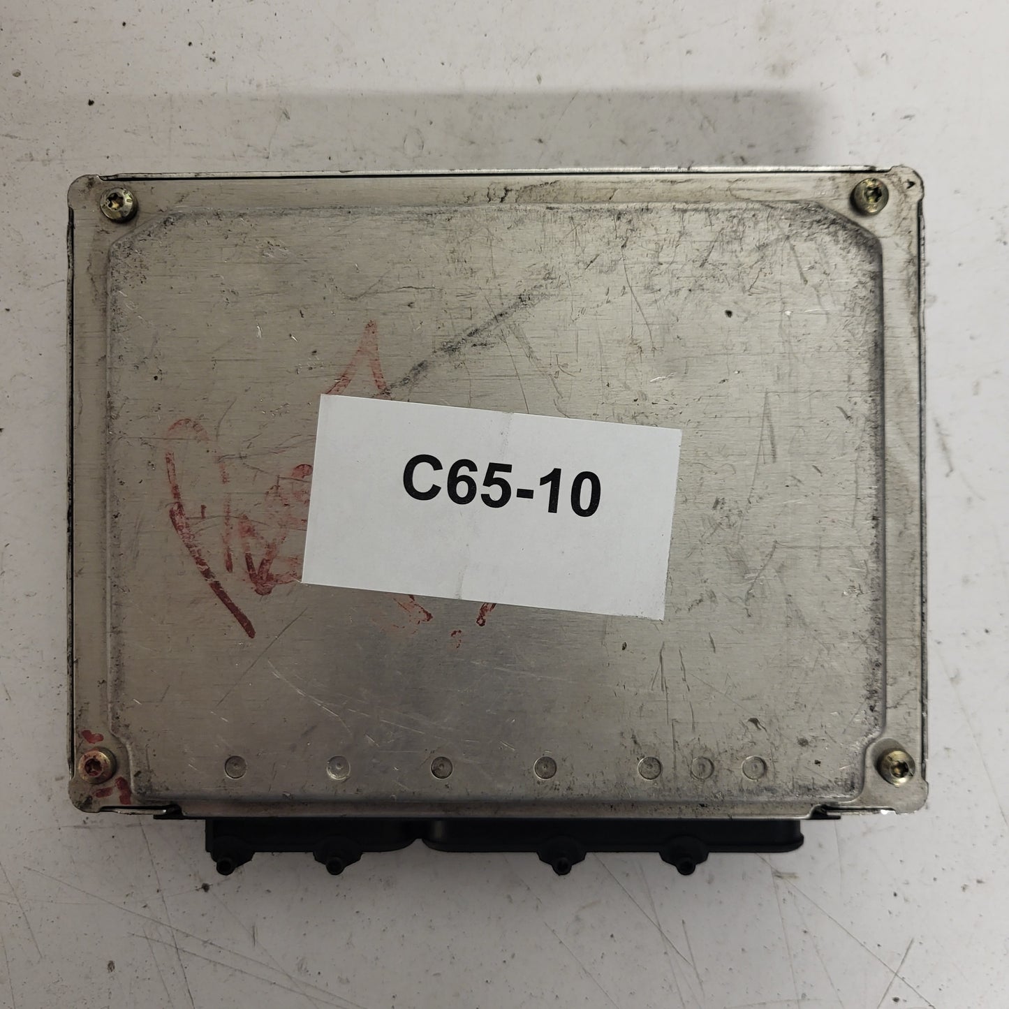 VW PASSAT ECU / 8D0907558B / 0261204774 / BOSCH