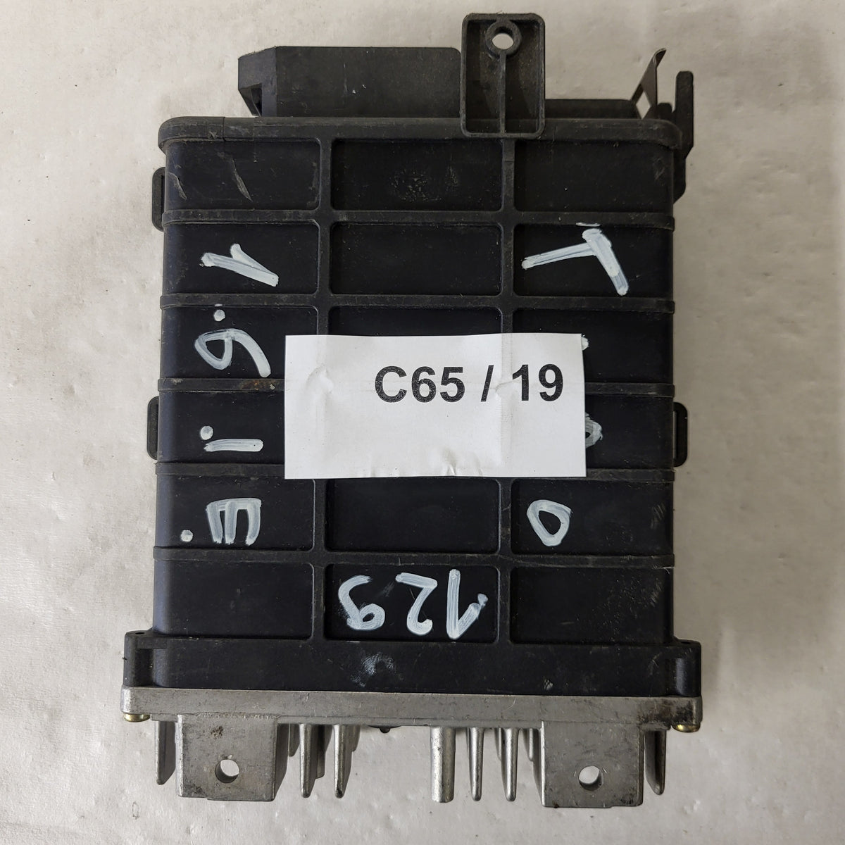 FIAT TIPO TEMPRA LANCIA DEDRA ECU / 0280000758 / BOSCH - C65-19 - 3