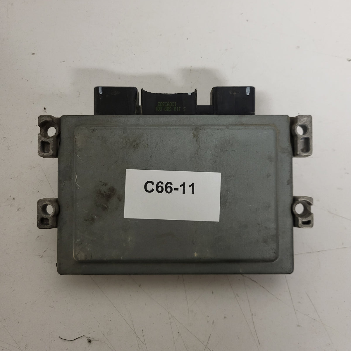 FORD FIESTA ECU / BV21-12A650-EC / S180047034 / S180047034C / EMS2102 / 7MFC - C66-11 - 3