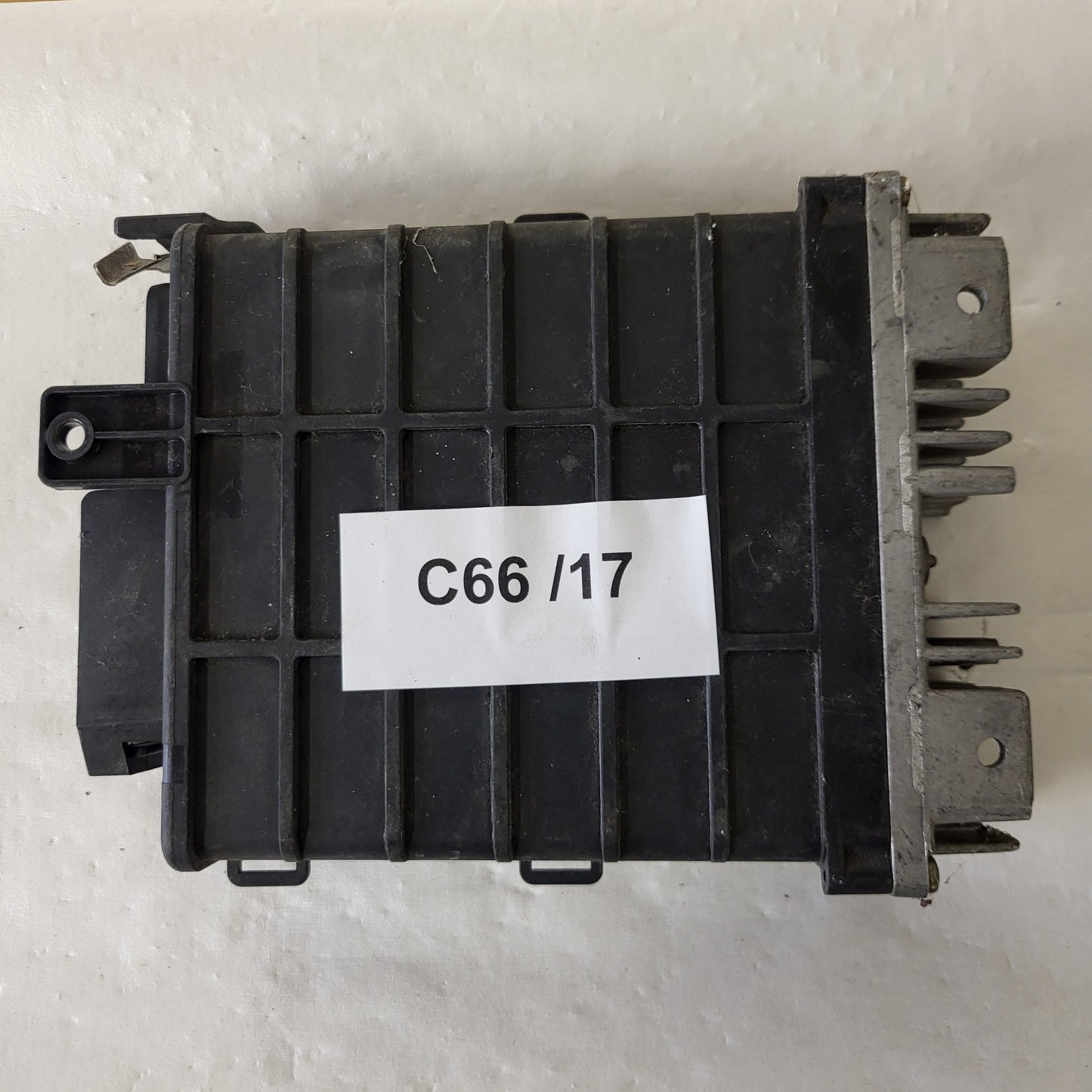 FIAT UNO TIPO TEMPRA ECU / 0280000756 / 7765712 / BOSCH