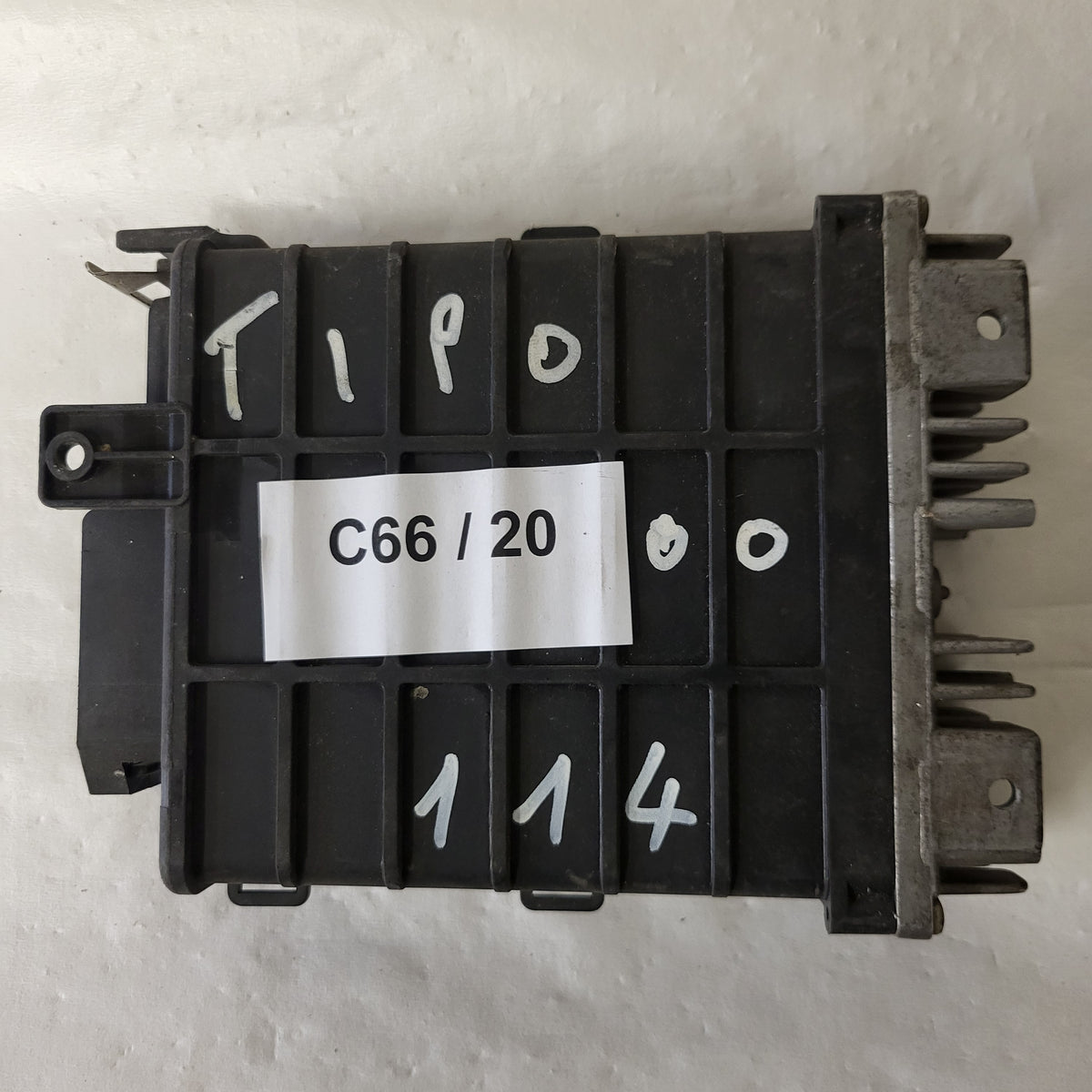 FIAT UNO TIPO TEMPRA ECU / 0280000756 / 7765712 / BOSCH - C66-20 - 3