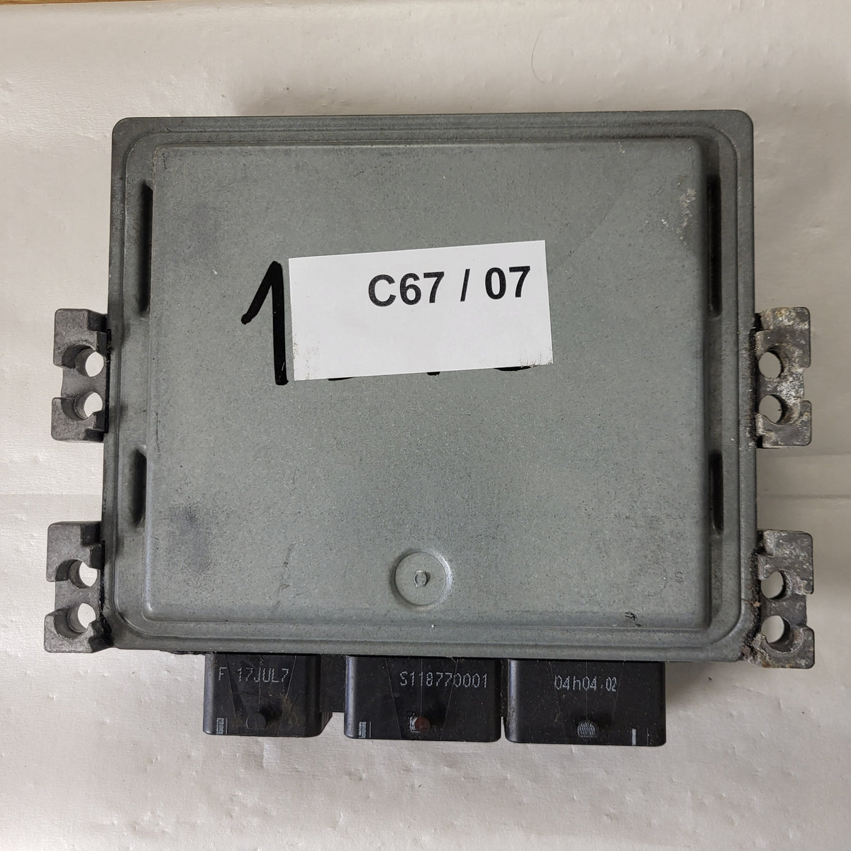 Renault Megane Scenic ECU / S122326113A / 8200804775 / 8200807626 / SID301 / - C67-07 - 3