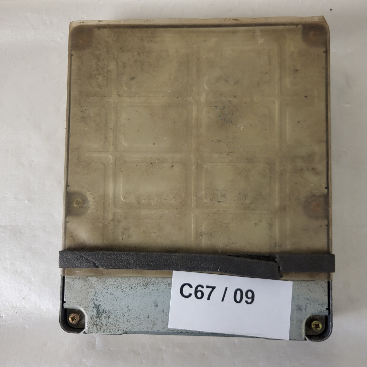 TOYOTA YARIS 1SZ-FE ECU / 89661-52065 / 211000-7215 - C67-09 - 3