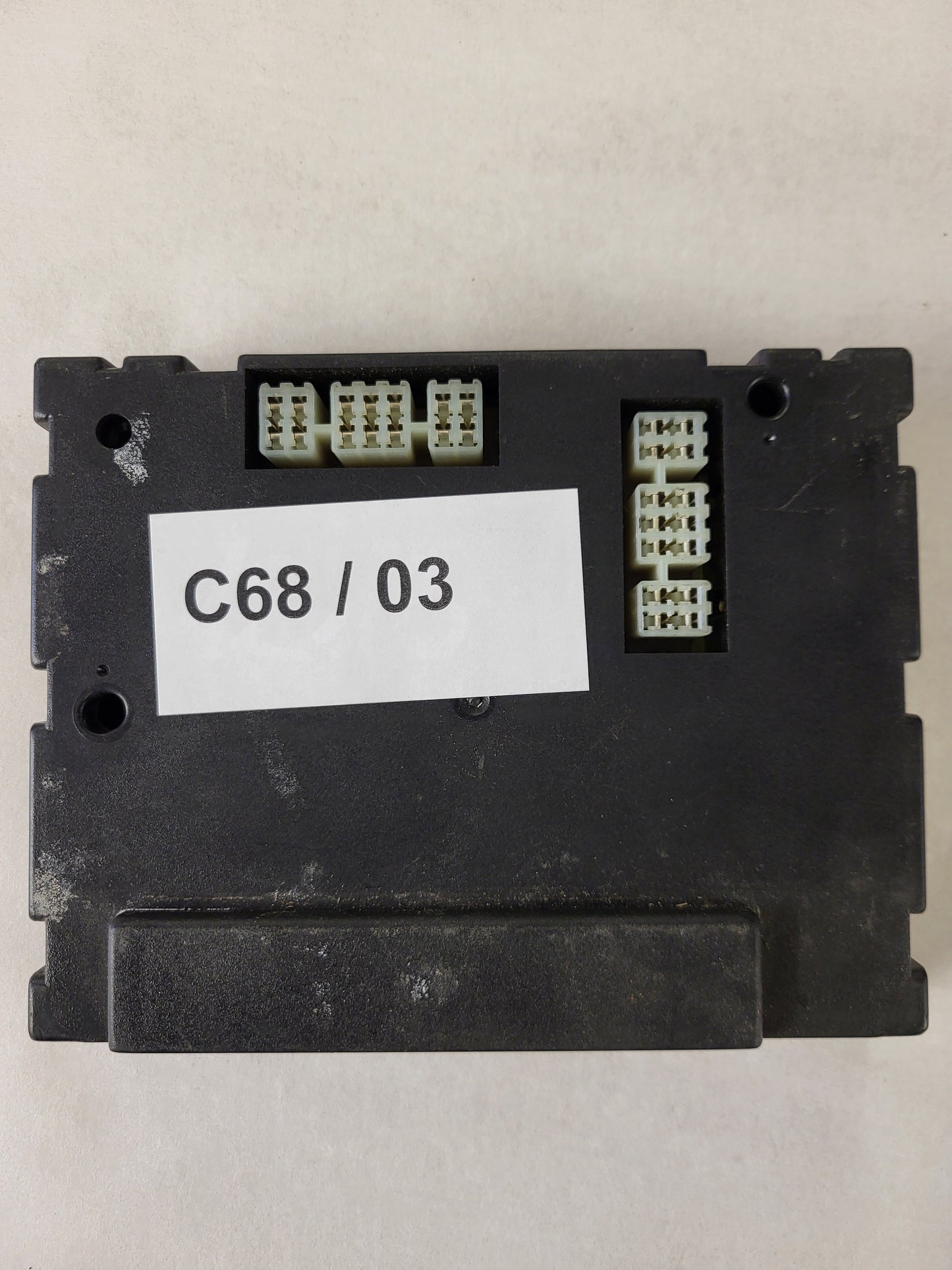 LAND ROVER FREELANDER ECU / YWC106080 / 27VT