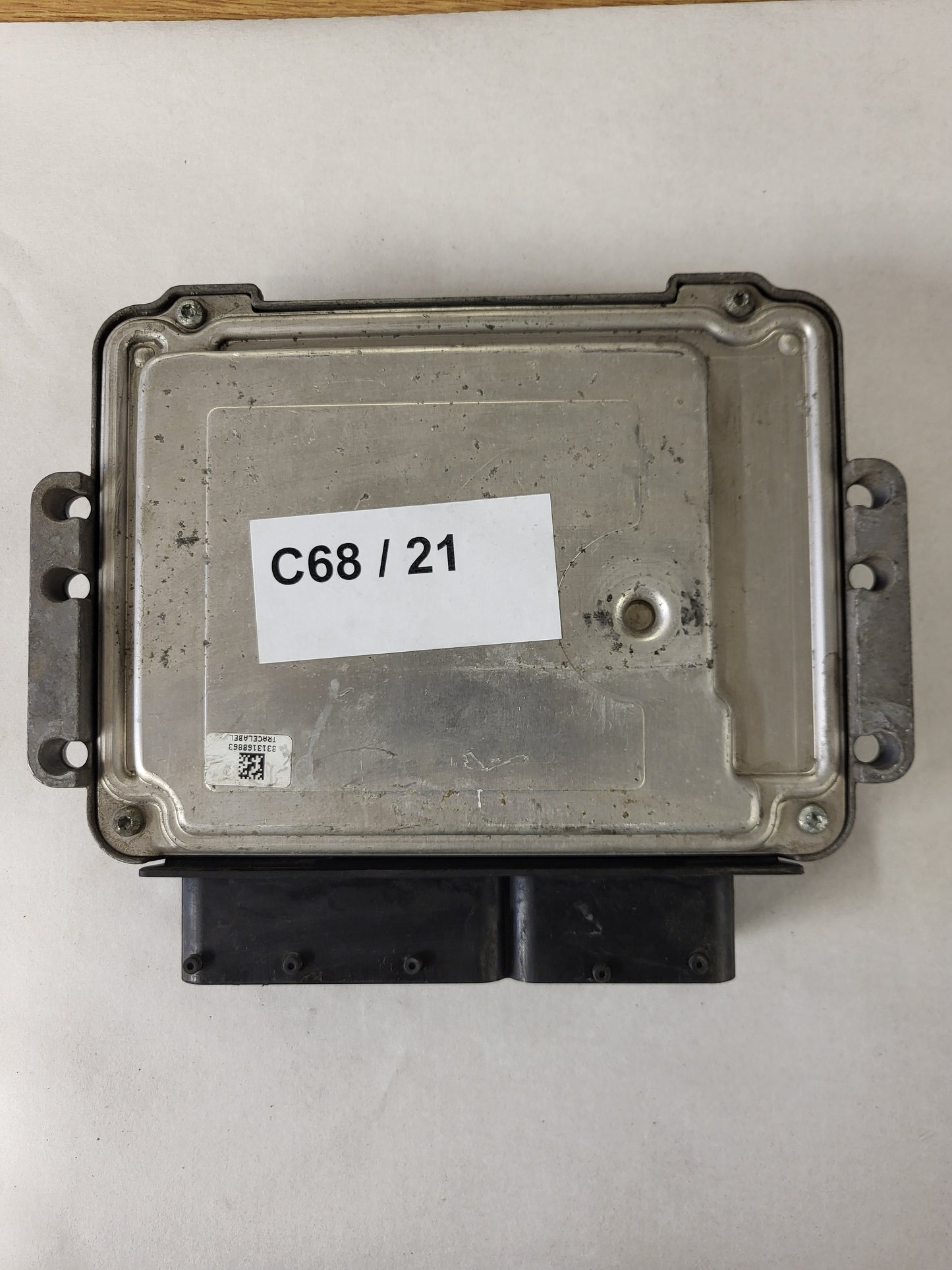 FIAT STILO 1.9 JTD ECU / 0281013672 / 51798000 / BOSCH