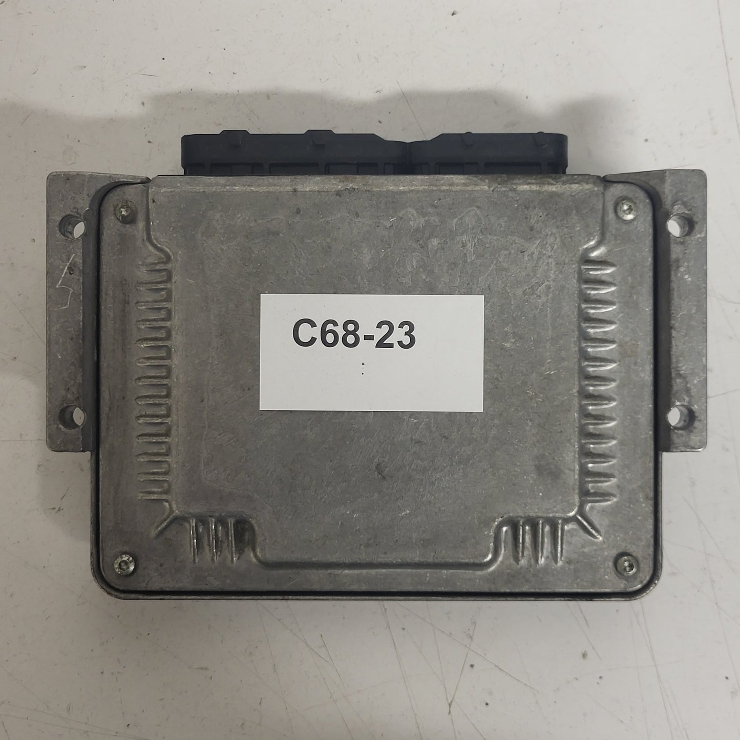 ALFA 147 1.9 ECU / 0281011488 / 55189421 / BOSCH