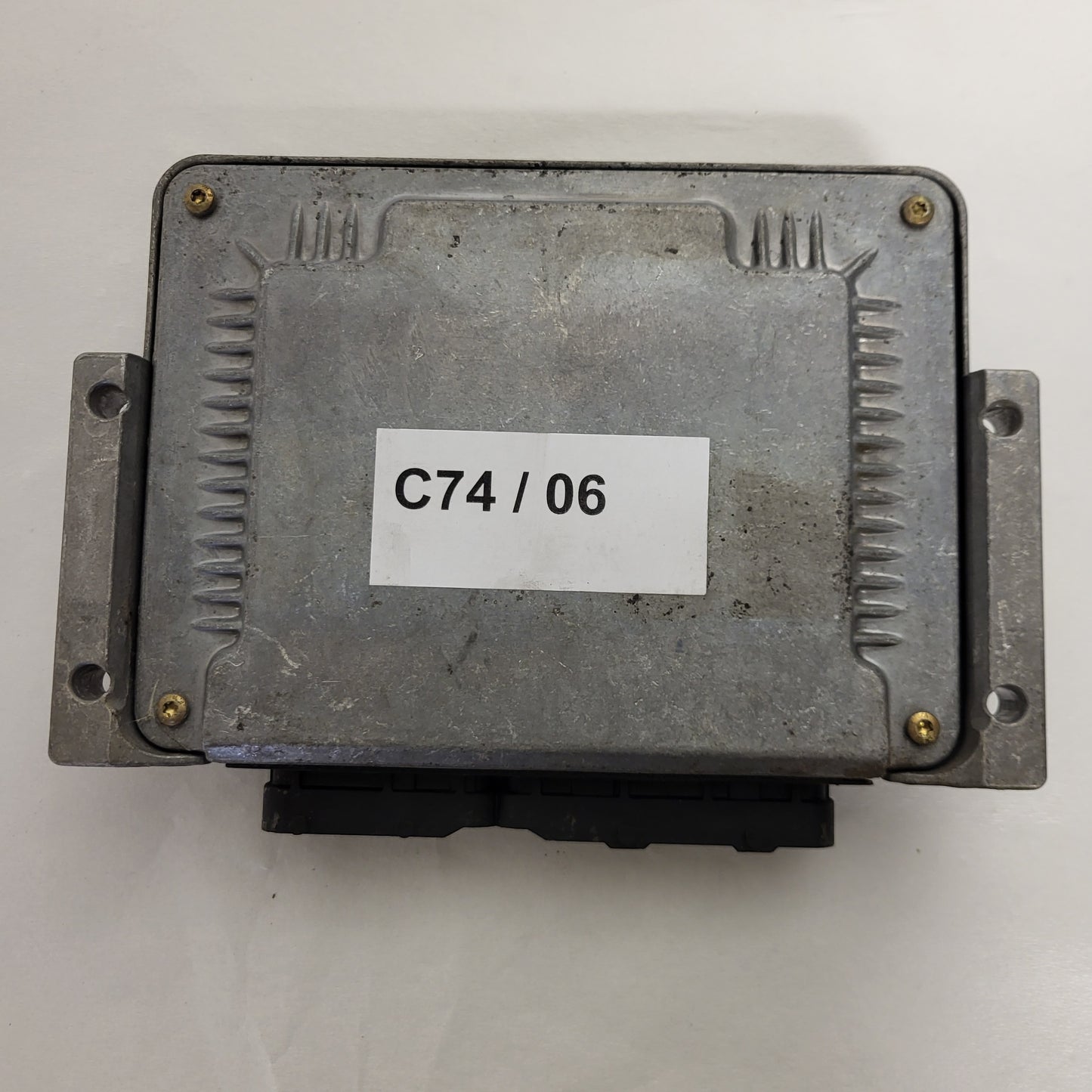 Fiat DOBLO 1.9 ECU / 0281010344 / 73501235 / BOSCH