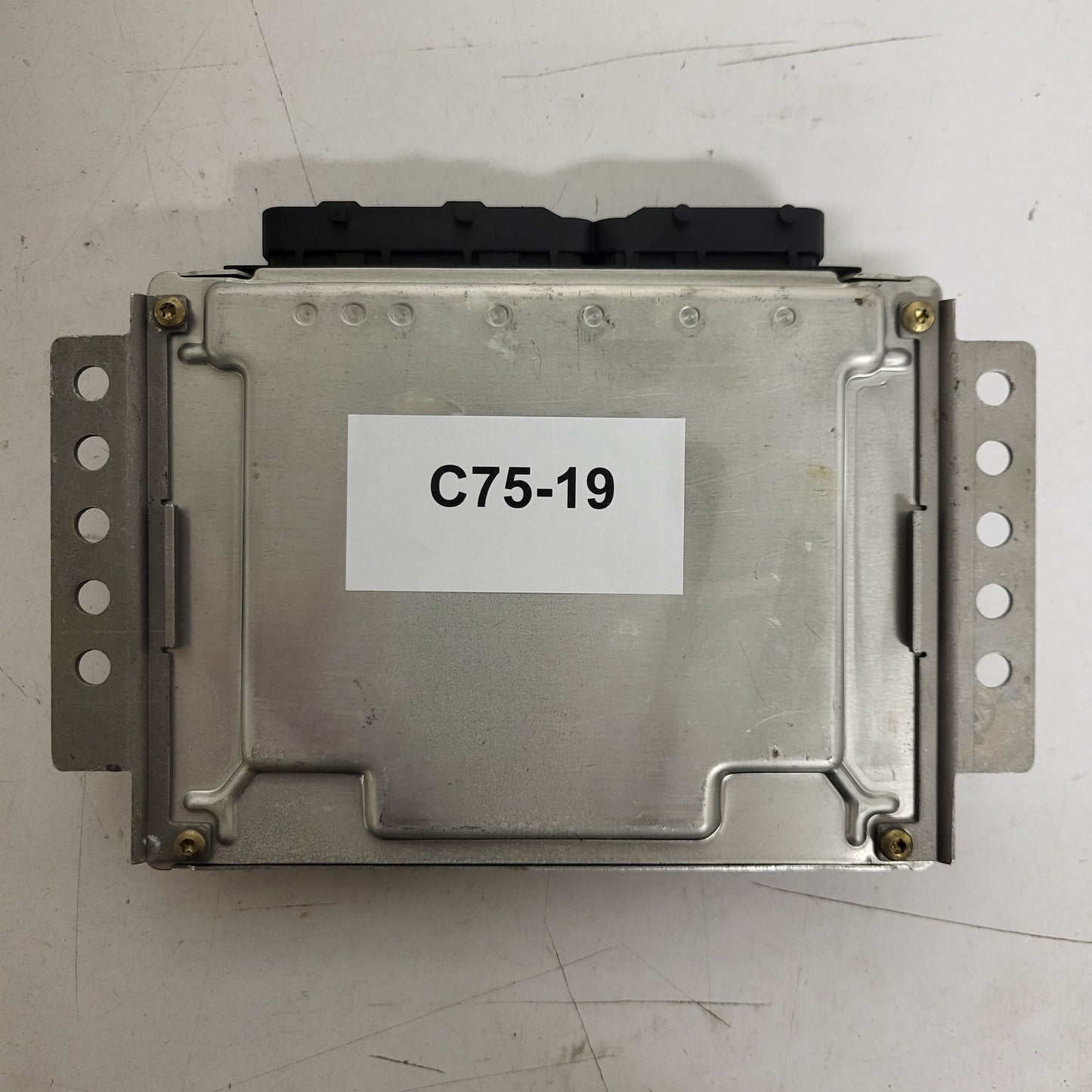 LANCIA LYBRA ECU / 0281010338 / 55186487 / BOSCH