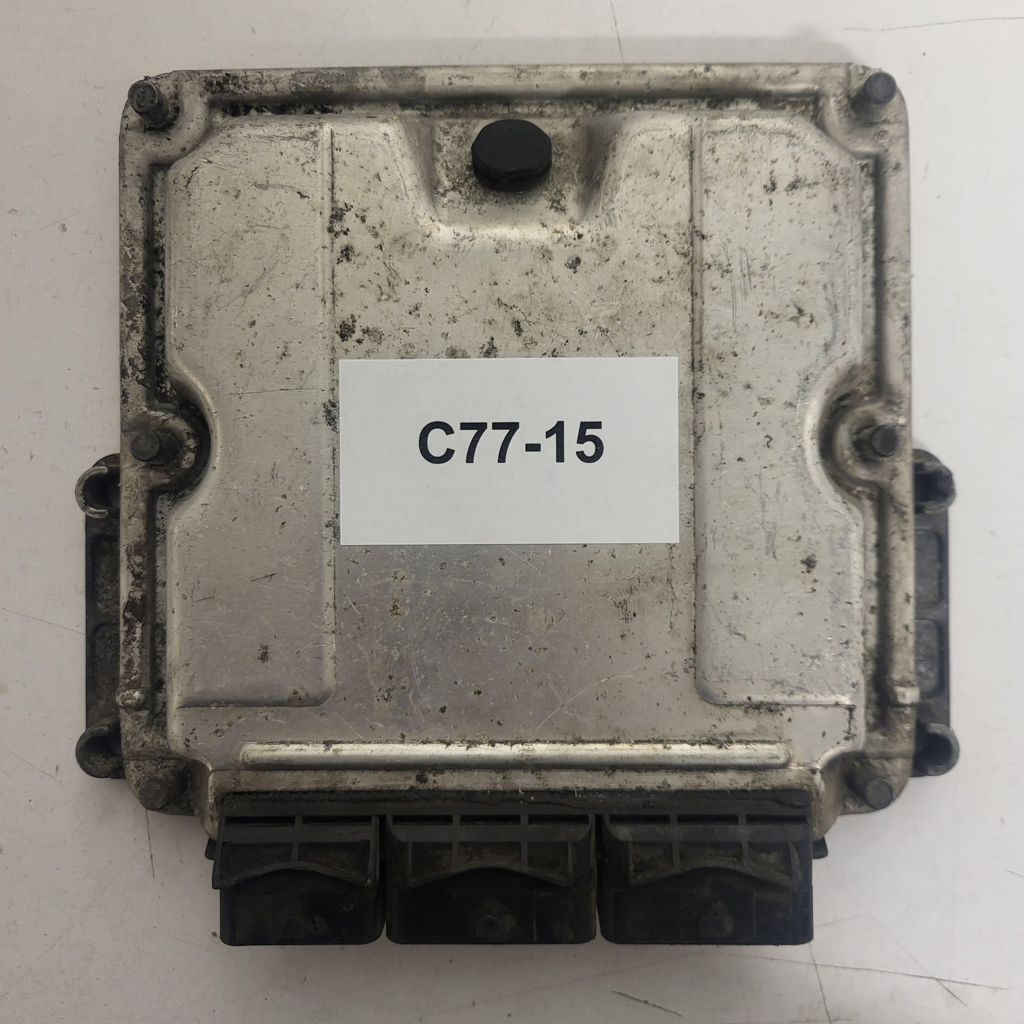 RENAULT LAGUNA ECU / 0281010637 / 8200211711 / 8200085386 / BOSCH