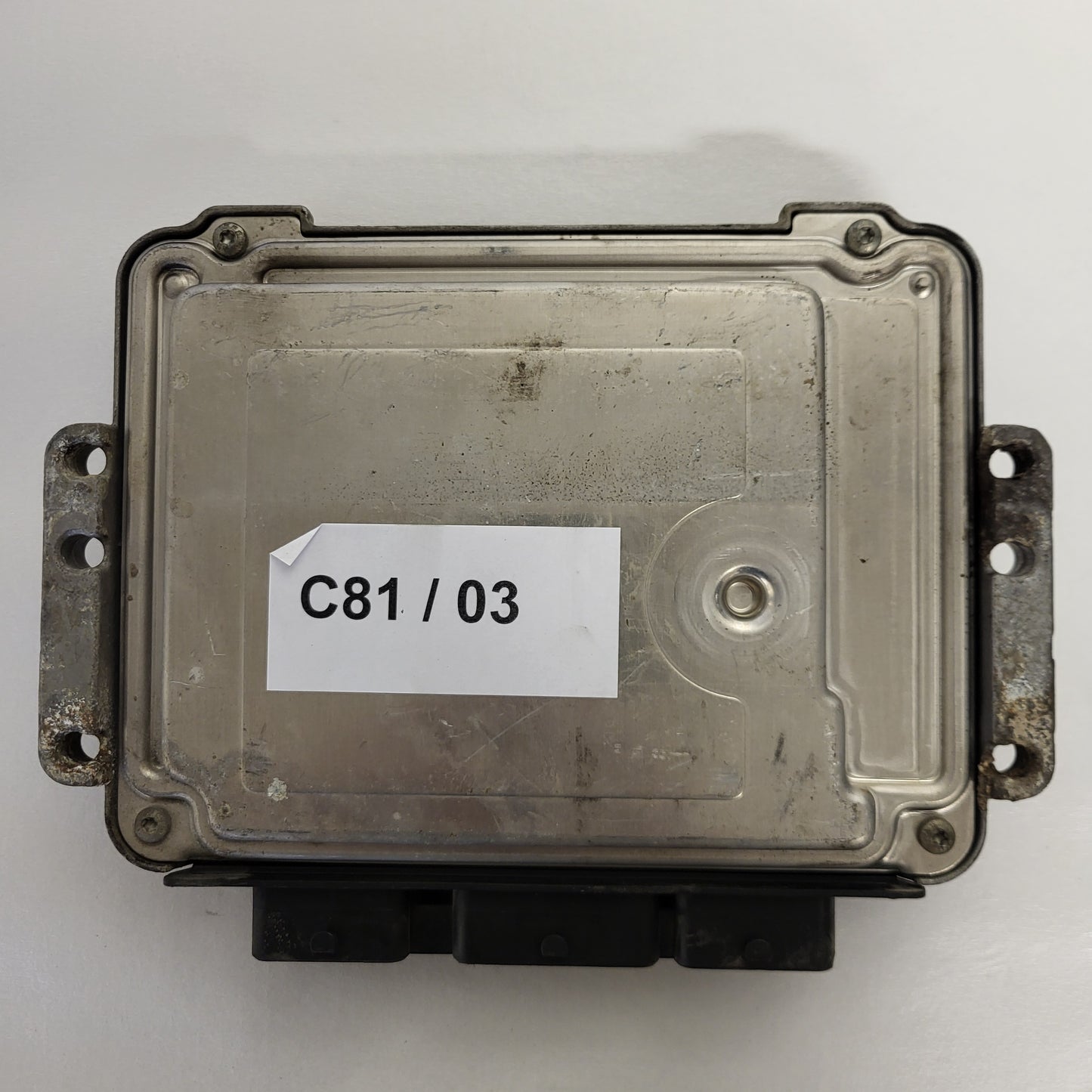 RENAULT LAGUNA ECU / 0281011969 / 8200311539 / 8200440204 / BOSCH