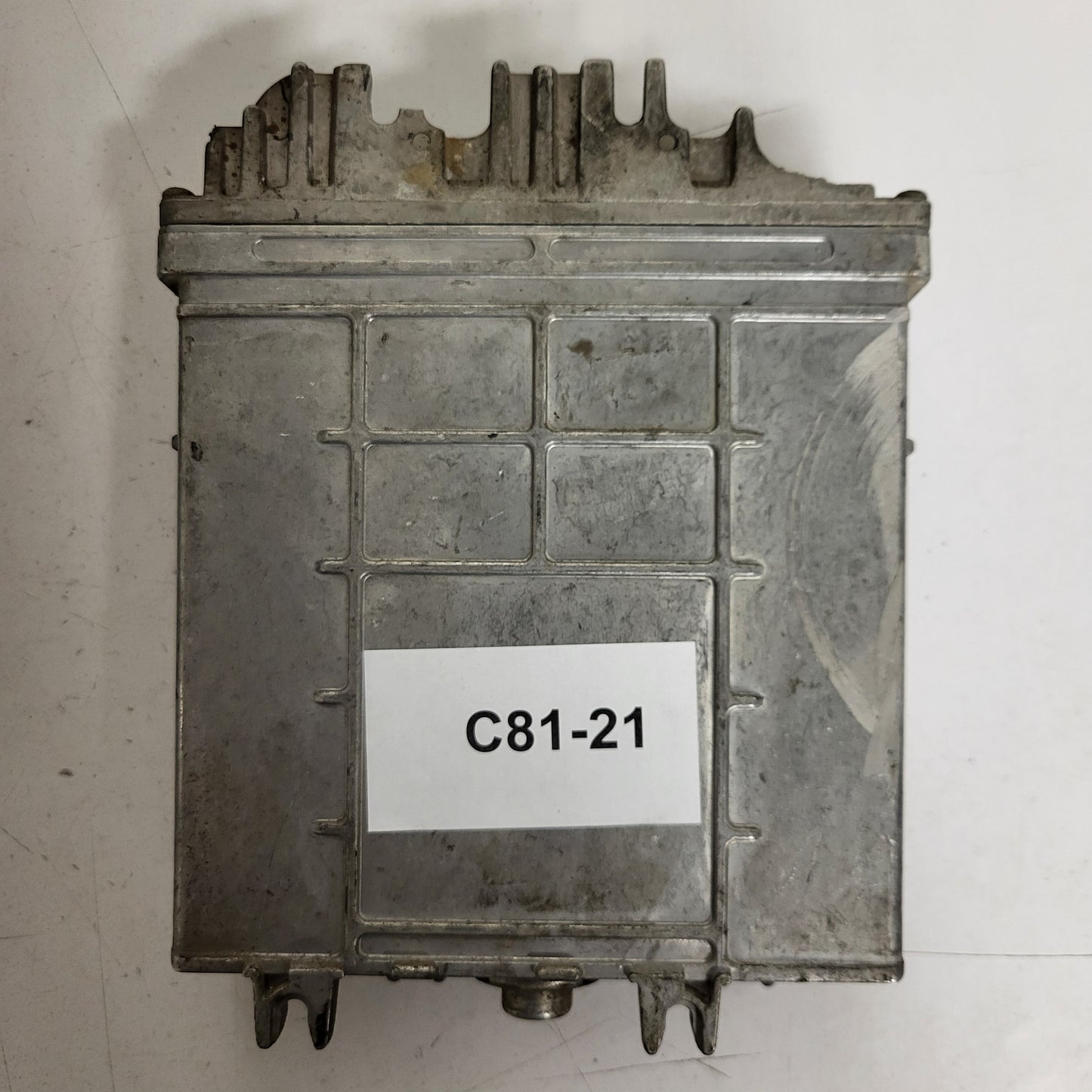 Renault Scenic 1.9 ECU / 0281010077 / 7700114644 / HOM7700111552 / BOSCH