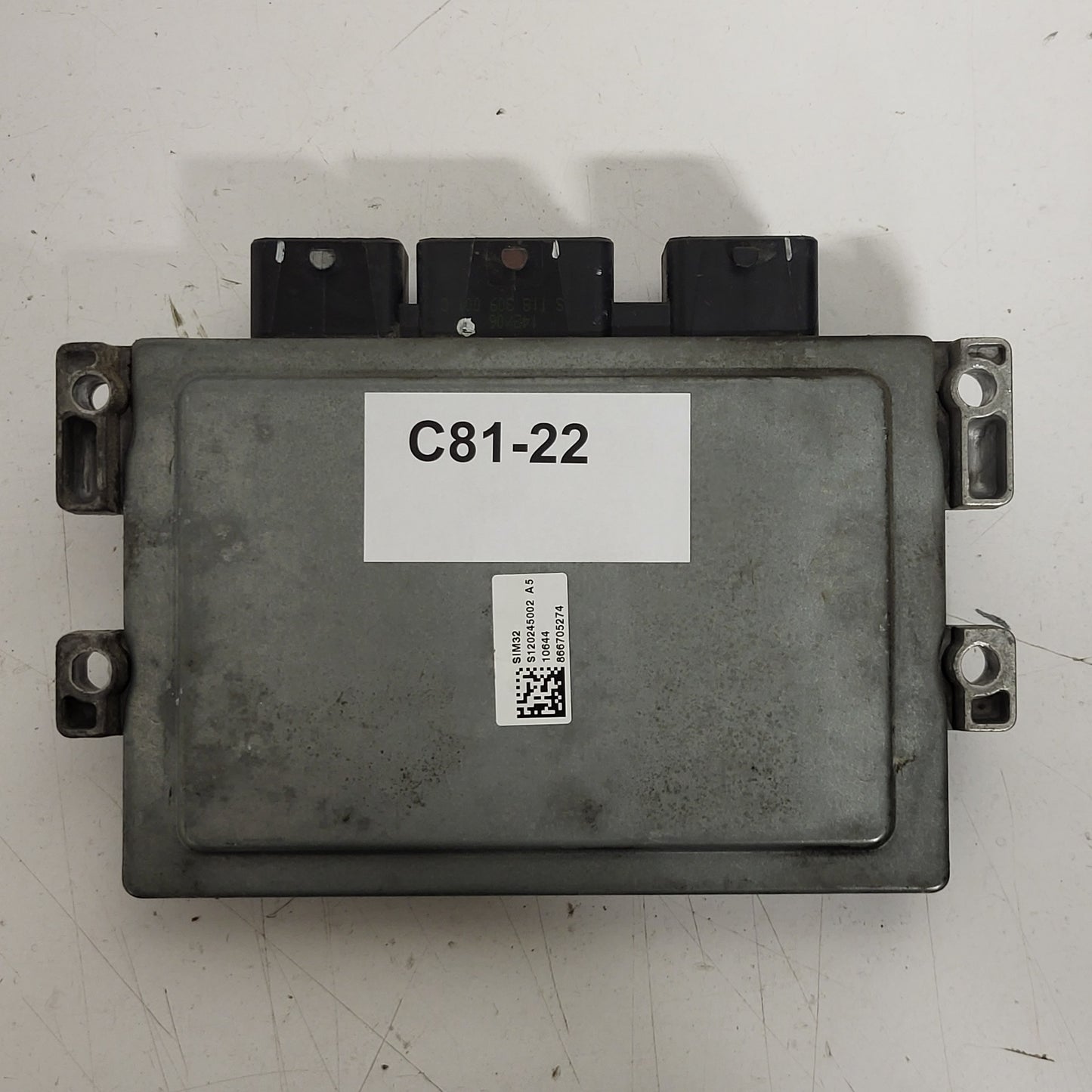 Renault Clio 3 ECU / S120200105A / 8200522357 / 8200510536 / SIM32 / S120200105