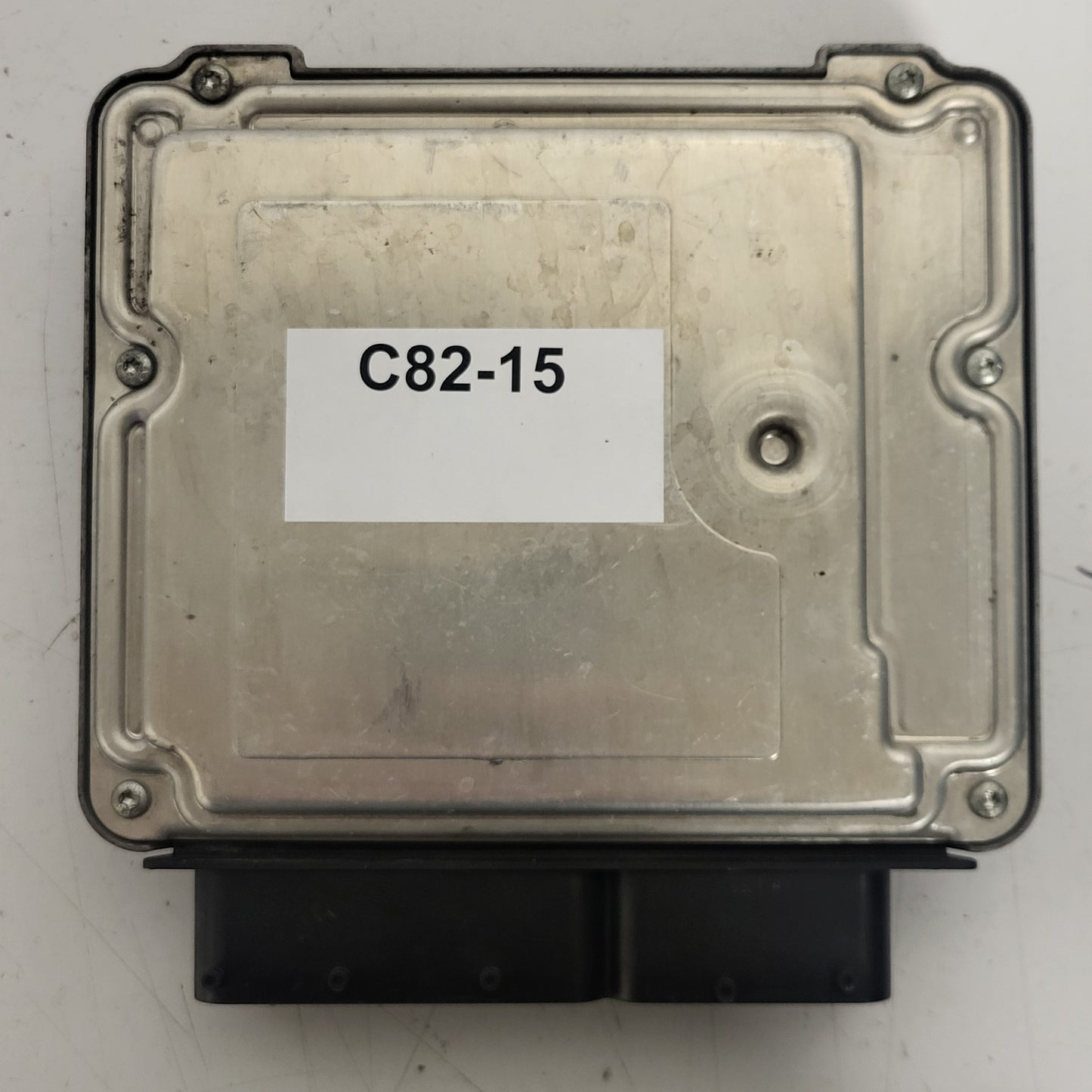 ALFA ROMEO GT 1.9 JTD ECU / 0281011511 / 55198809 / BOSCH