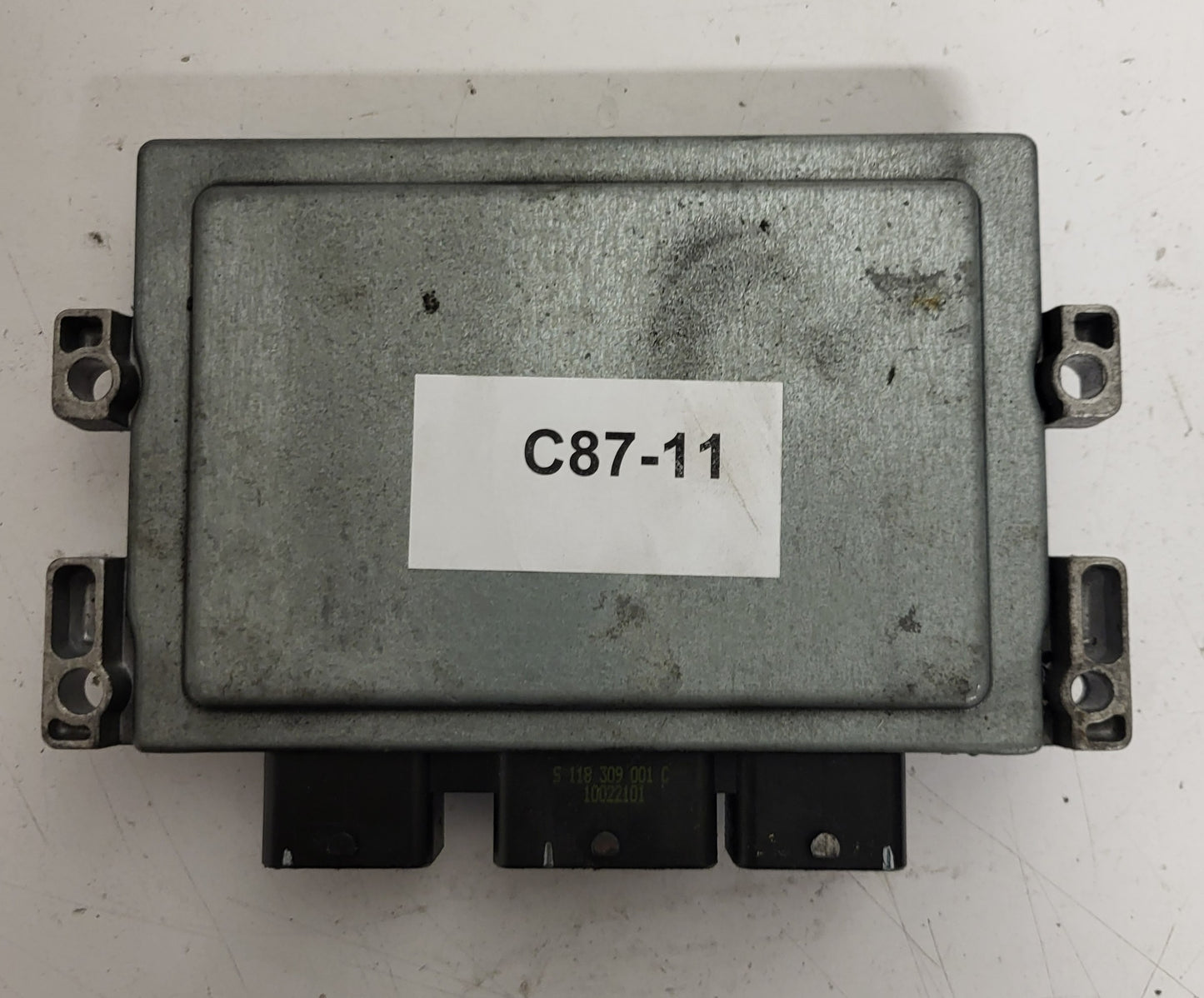 Renault Clio 3 ECU / S120200105A / 8200522357 / 8200510536 / SIM32 / S120200105