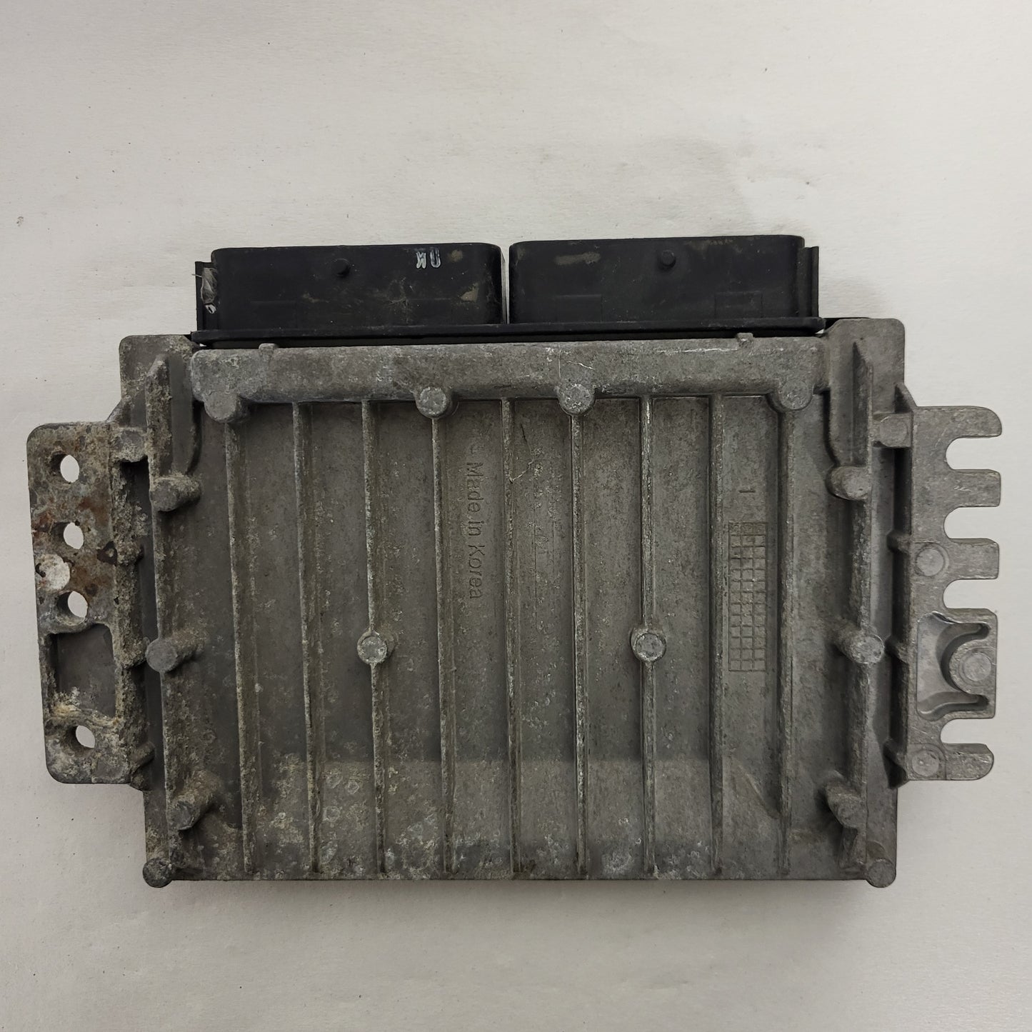 DAEWOO ECU / 96487150 / 1AKD / S010016037 / E1 / 4R
