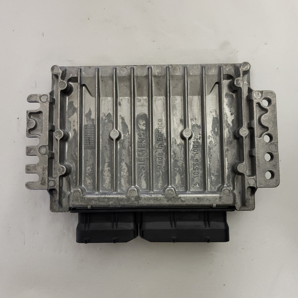 MINI COOPER 1.6 ECU / S118012001N / 1214752761001 / SIEMENS - C95-22 - 3