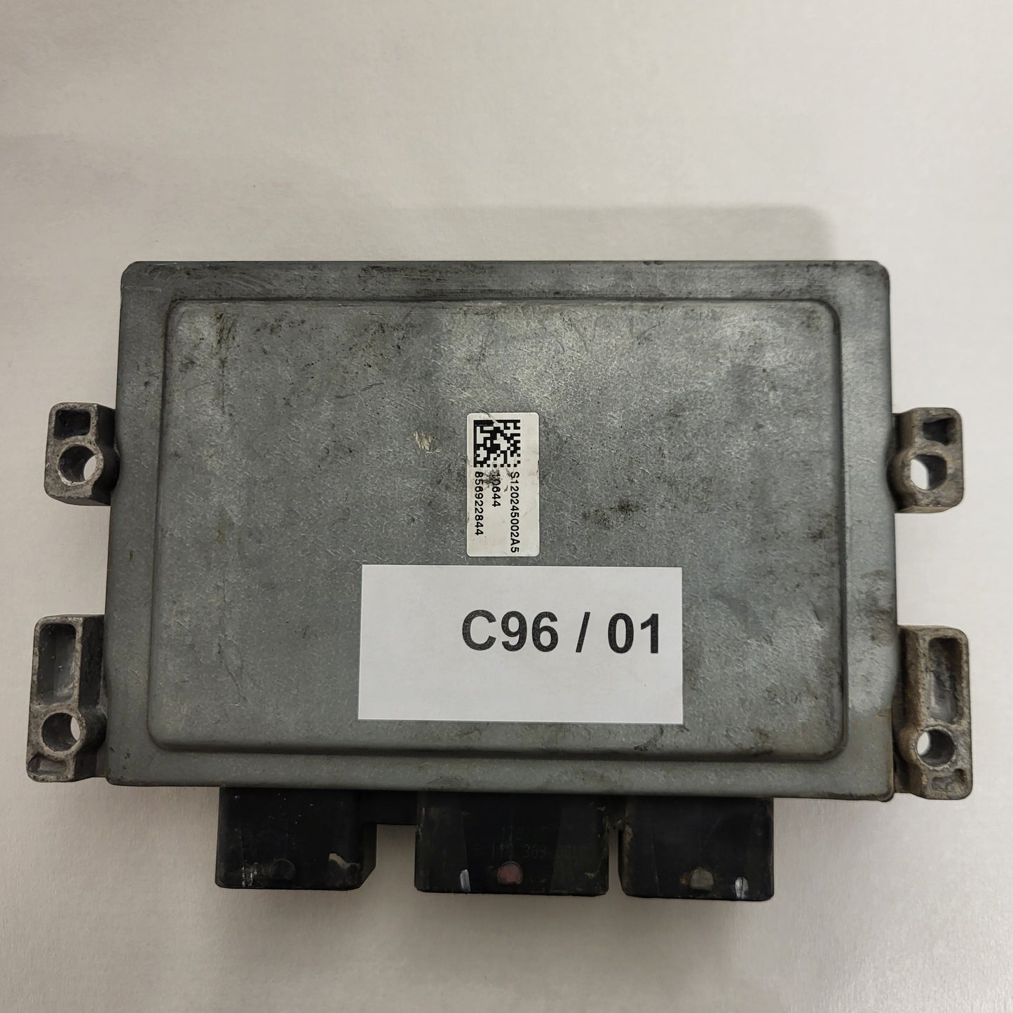 Renault Modus ECU / S120200102B / 8200414422 / 8200401568 / S120200102 / SIM32