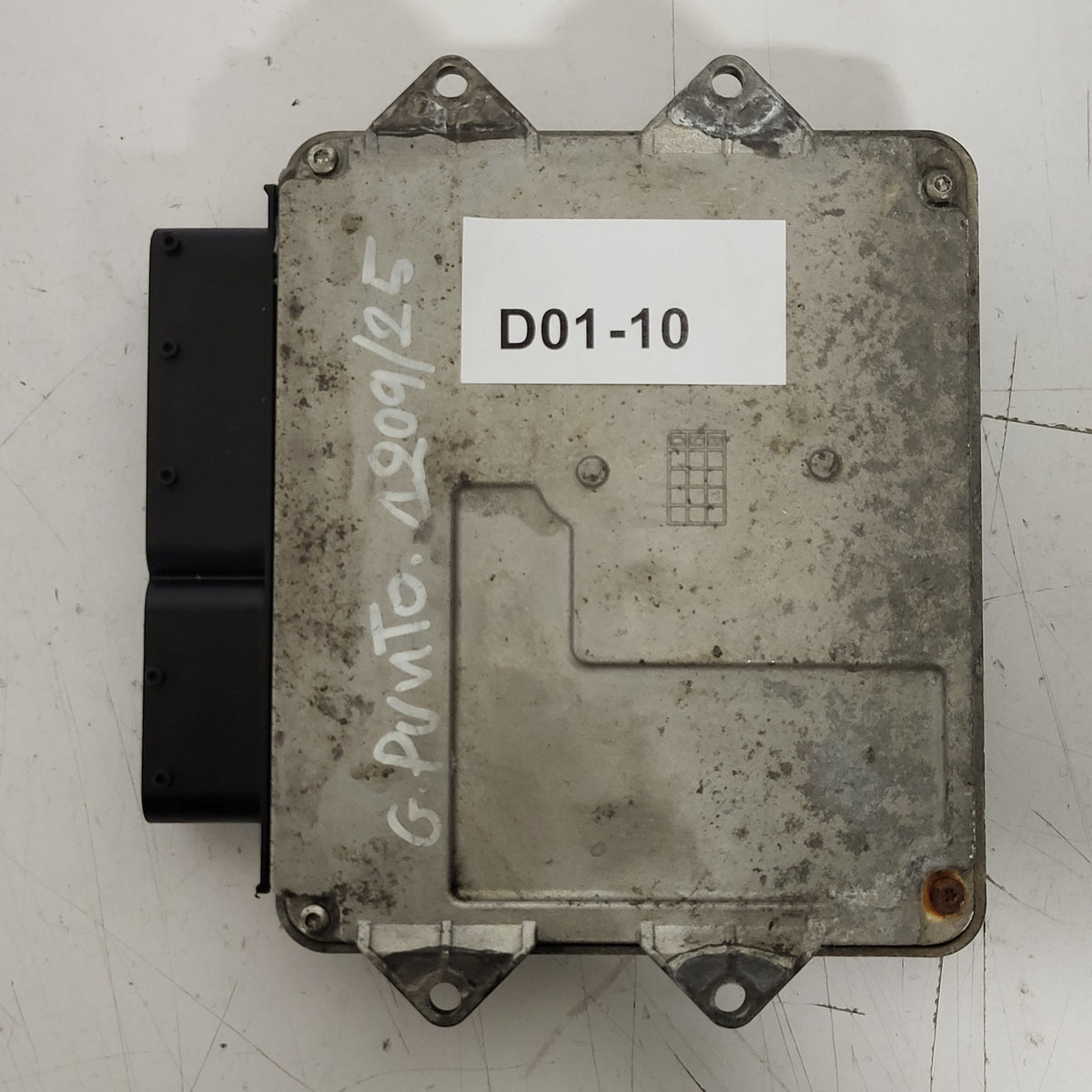 FIAT GRANDE PUNTO ECU / 51843363 / MJD 6F3.PN / HW04P / 71600.257.00 - D01-10 - 3