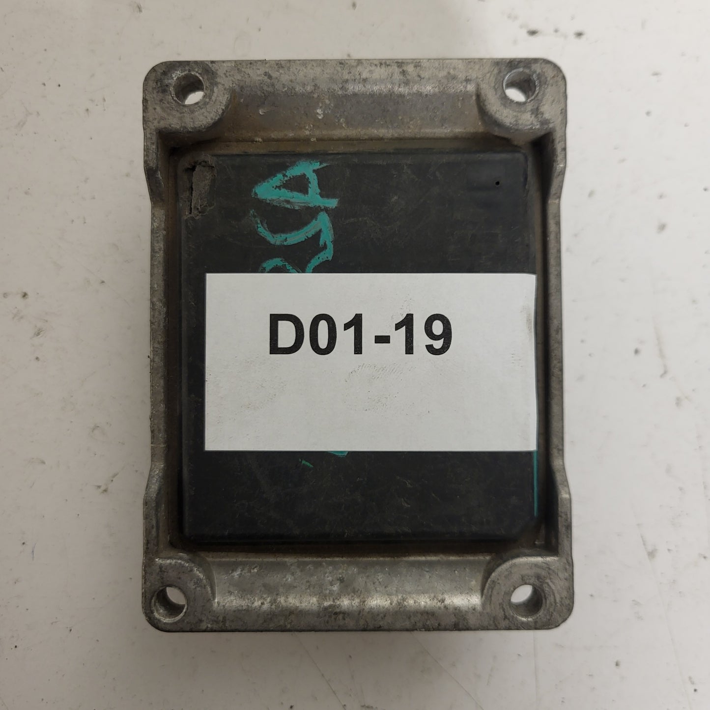 OPEL AGILA ECU / 0261207426 / 24456865 / BOSCH