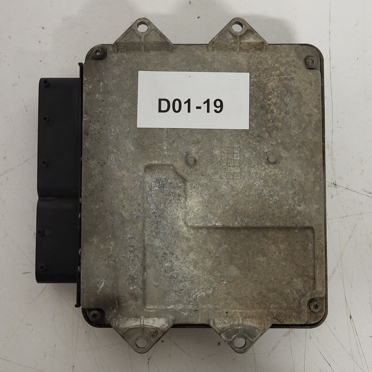 FIAT GRANDE PUNTO ECU / 51826696 / MJD 6F3.PB / HW01B / MAGNETI MARELLI - D01-19 - 3