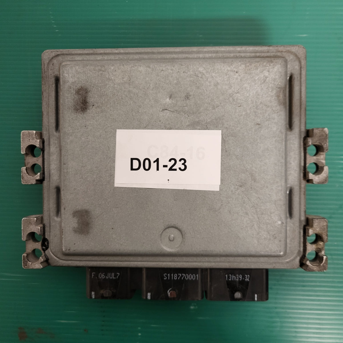 Opel ECU / 0261204475 / 90532610 / RZ / BOSCH - D01-23 - 3