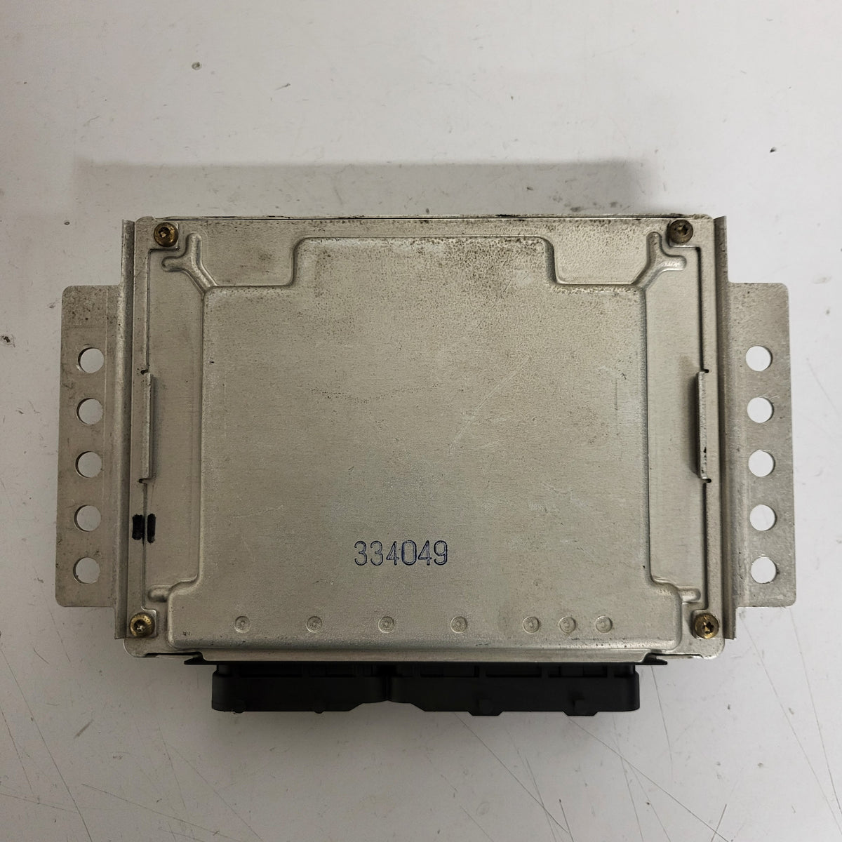 FIAT MULTIPLA ECU / 0281010334 / 46747951 / BOSCH - D02-18 - 3