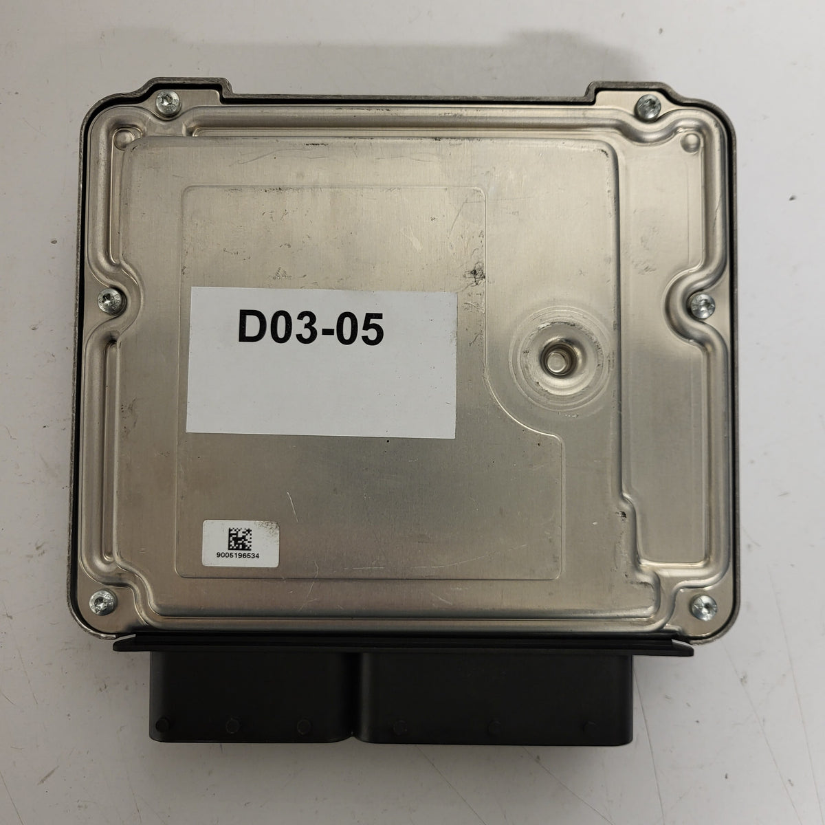 BMW 3 ECU / 0281018558 / DDE 8518268 / BOSCH - D03-05 - 3