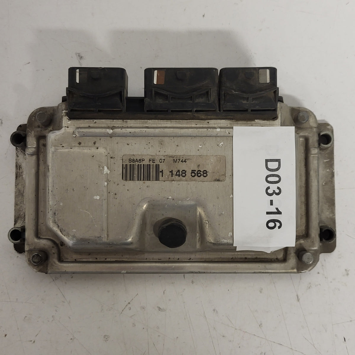 Peugeot Citroen ECU / 0261206246 / M7.4.4 / 9648484380 / BOSCH - D03-16 - 3