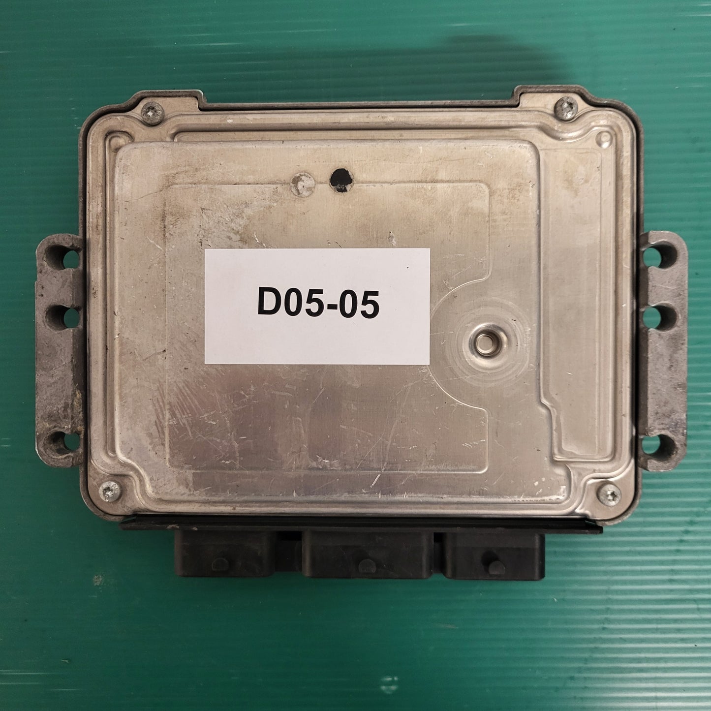 PEUGEOT CITROEN ECU / 0281011560 / 9659596680 / 9653958980 / EDC16C34 / BOSCH