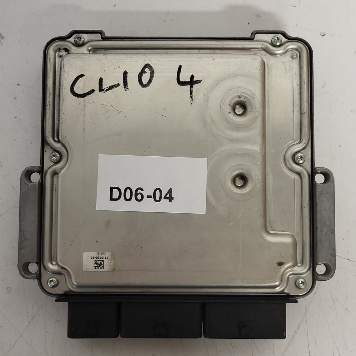 RENAULT CLIO 4 ECU / 0281019147 / 237102213R / 237102720R / BOSCH - D06-04 - 3
