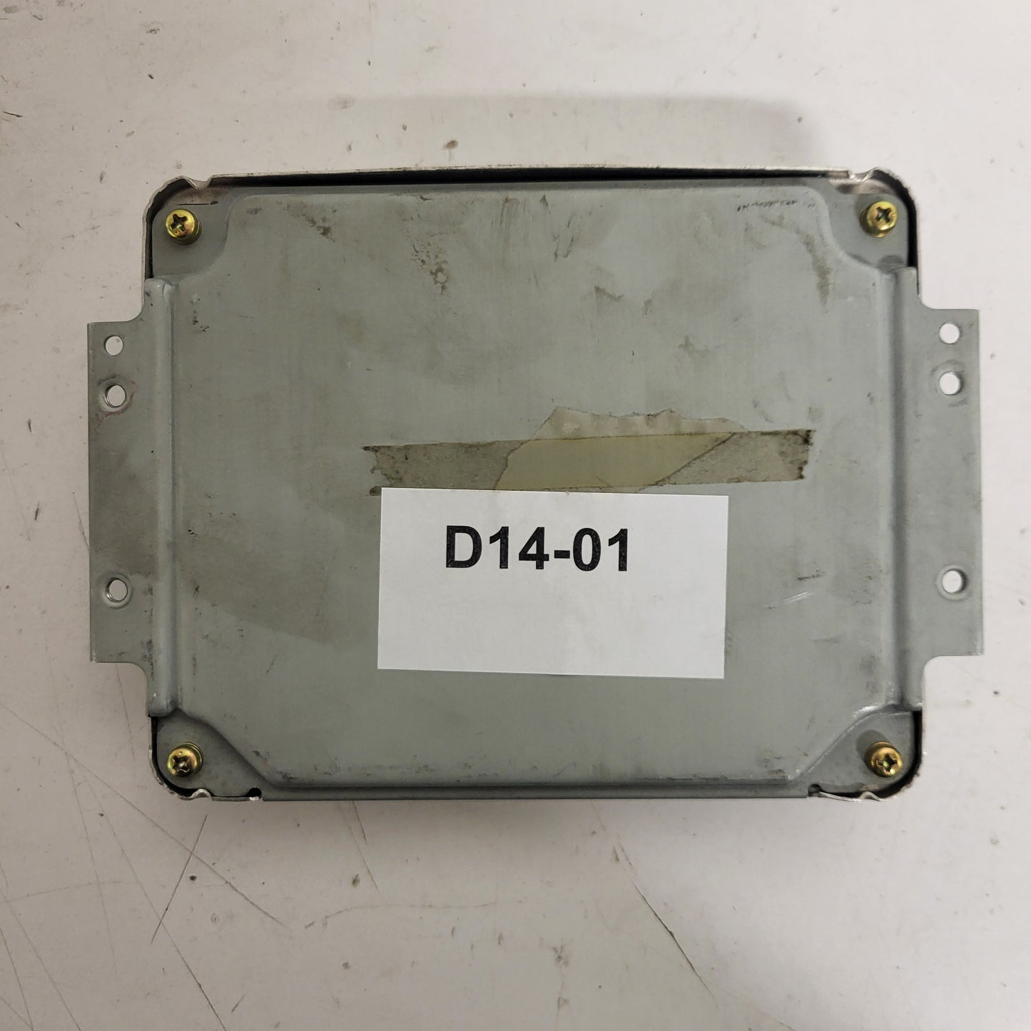 TOYOTA YARIS ECU / 89661-0D070 / MB275000-3424 / 2ZS-FE / DENSO