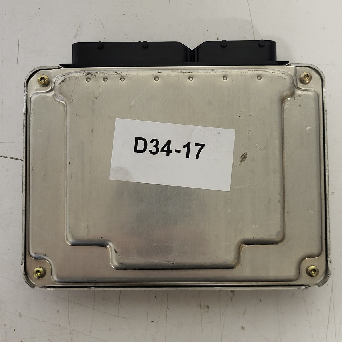 VW PASSAT 1.9 ECU / 038906019BK / 0281010305 / BOSCH - D34-17 - 3