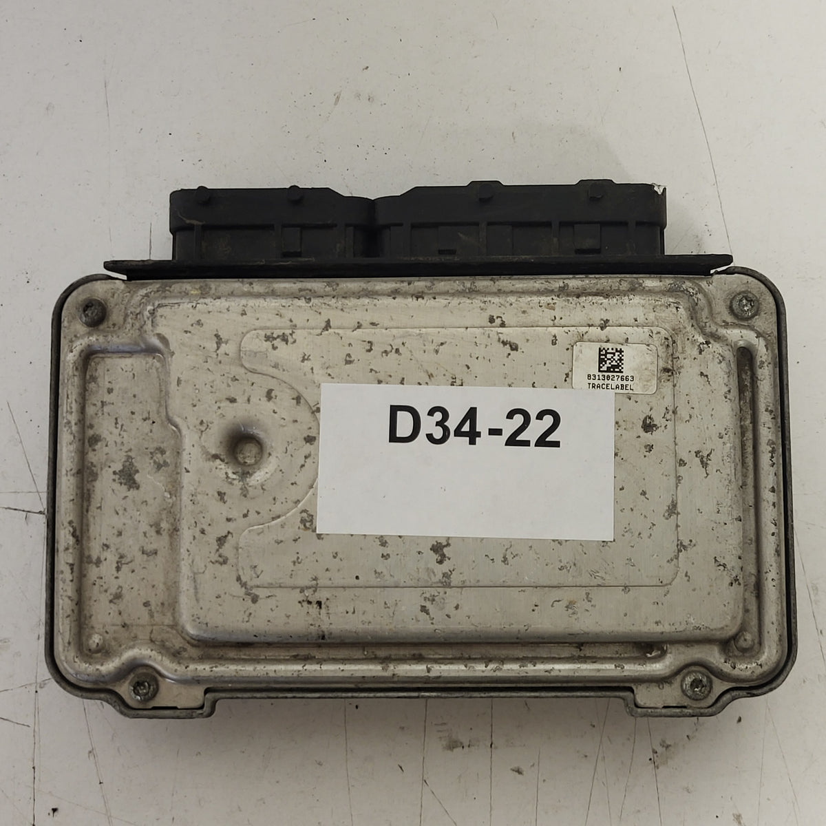 TOYOTA YARIS 1KR-FE ECU / 0261208841 / 89661-0D270 / BOSCH - D34-22 - 3