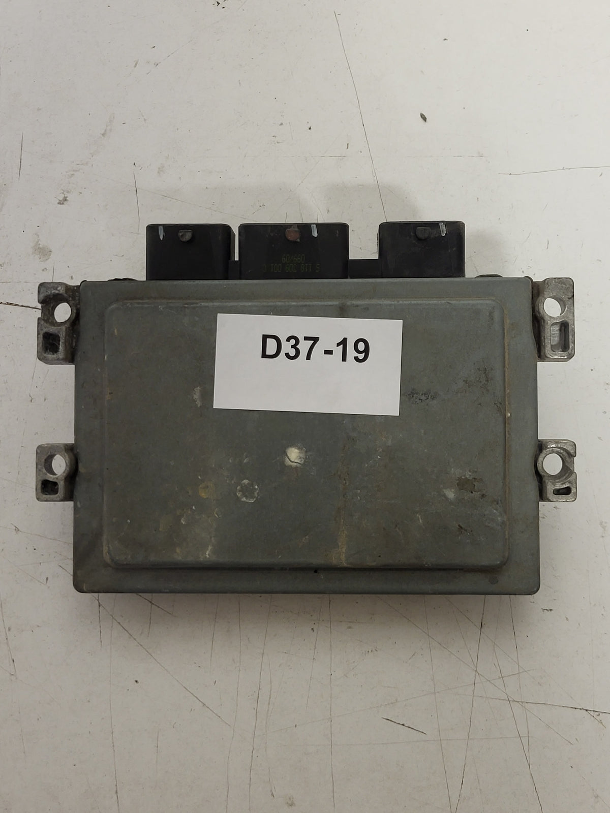 FORD FIESTA ECU / S180047002 / S180047002F / 8V21-12A650-SF / J38AC EMS2102 0SAF - D37-19 - 3