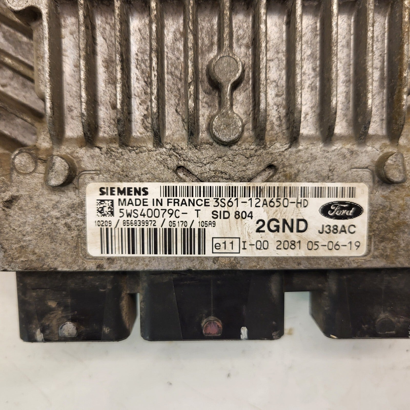 FORD FIESTA ECU / 3S61-12A650-HD / 5WS40079C-T / 2GND / SID804 / SIEMENS