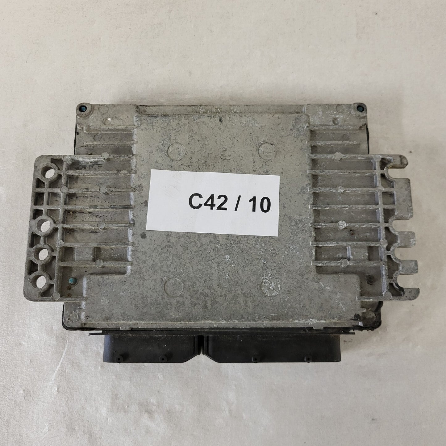 NISSAN MICRA ECU / MEC37-320 / F2 / YC / HITACHI